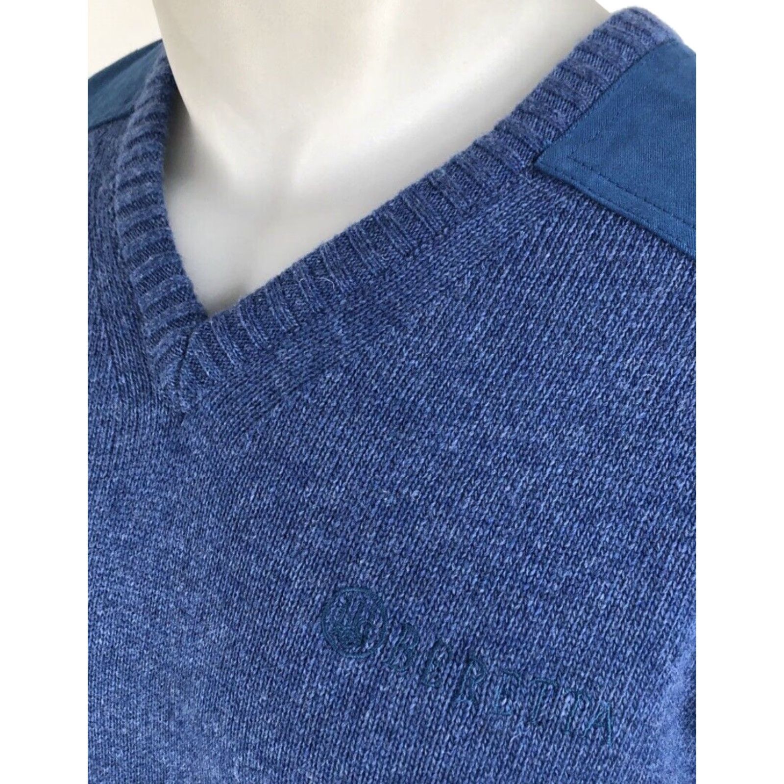 Vintage Beretta Italy Sweater - Pullover Wool V-Neck L Men Blue Embroidered Patches 80% Wool Tags NWT Size US L / EU 52-54 / 3 - 3 Thumbnail