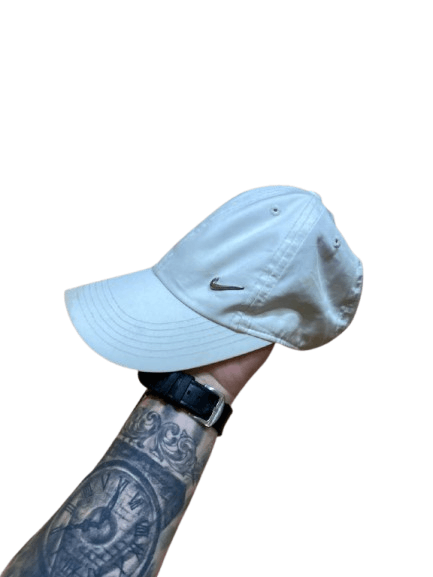 Nike Vintage Nike Basic White Cap Size ONE SIZE - 1 Thumbnail