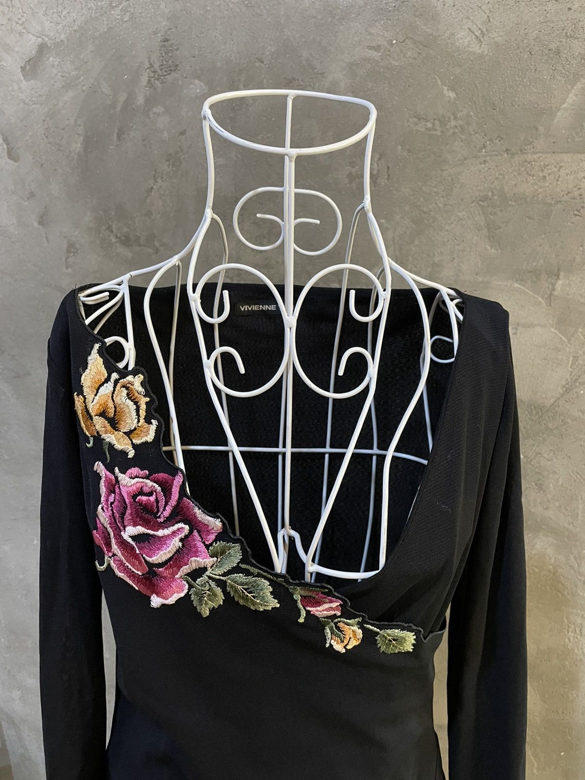 Vivienne Tam SS98 Vivienne Tam Flower Embroidery Layered Black Dress Size XS / US 0-2 / IT 36-38 - 2 Thumbnail