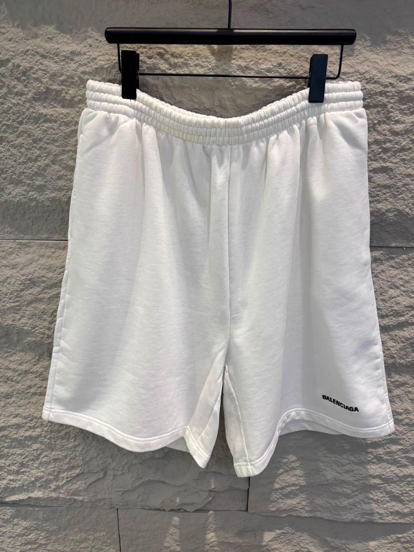 Balenciaga Balenciaga 24SS White Embroidered Logo Shorts Size US 32 / EU 48 - 1 Thumbnail