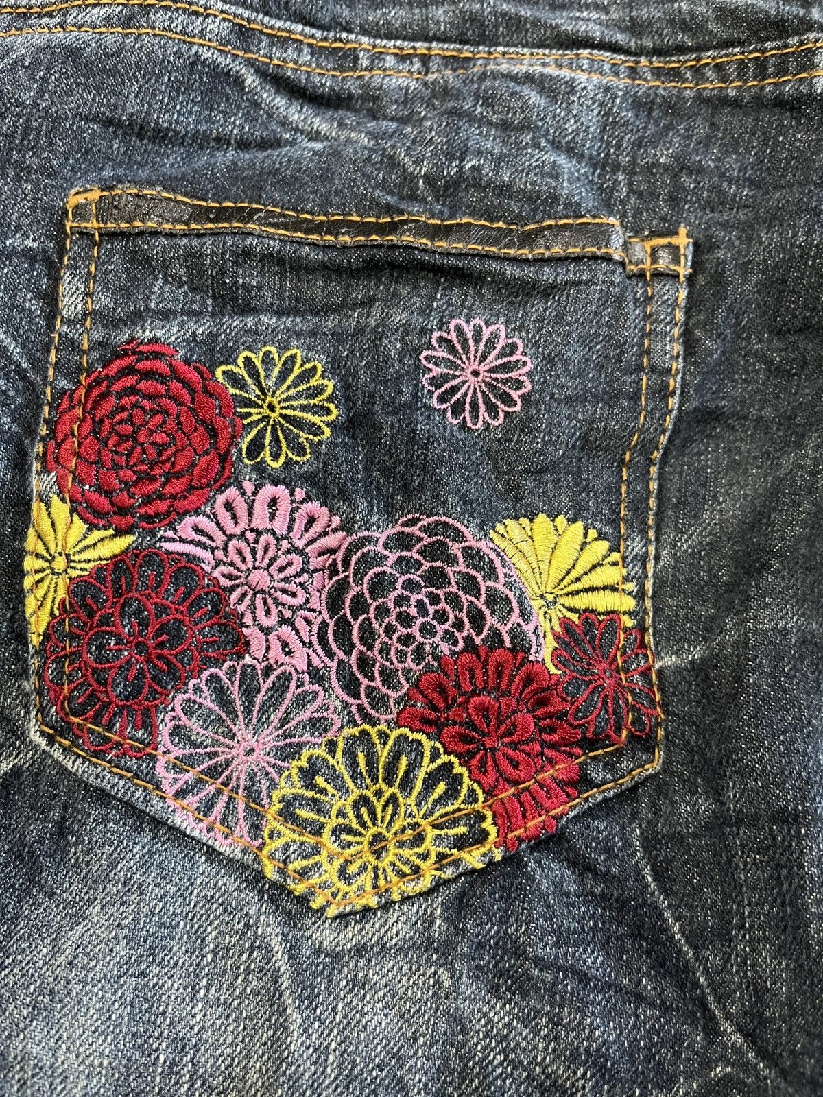 Japanese Brand RARE JEANS Double Waist Flower Distressed Denim Size US 28 / EU 44 - 6 Thumbnail