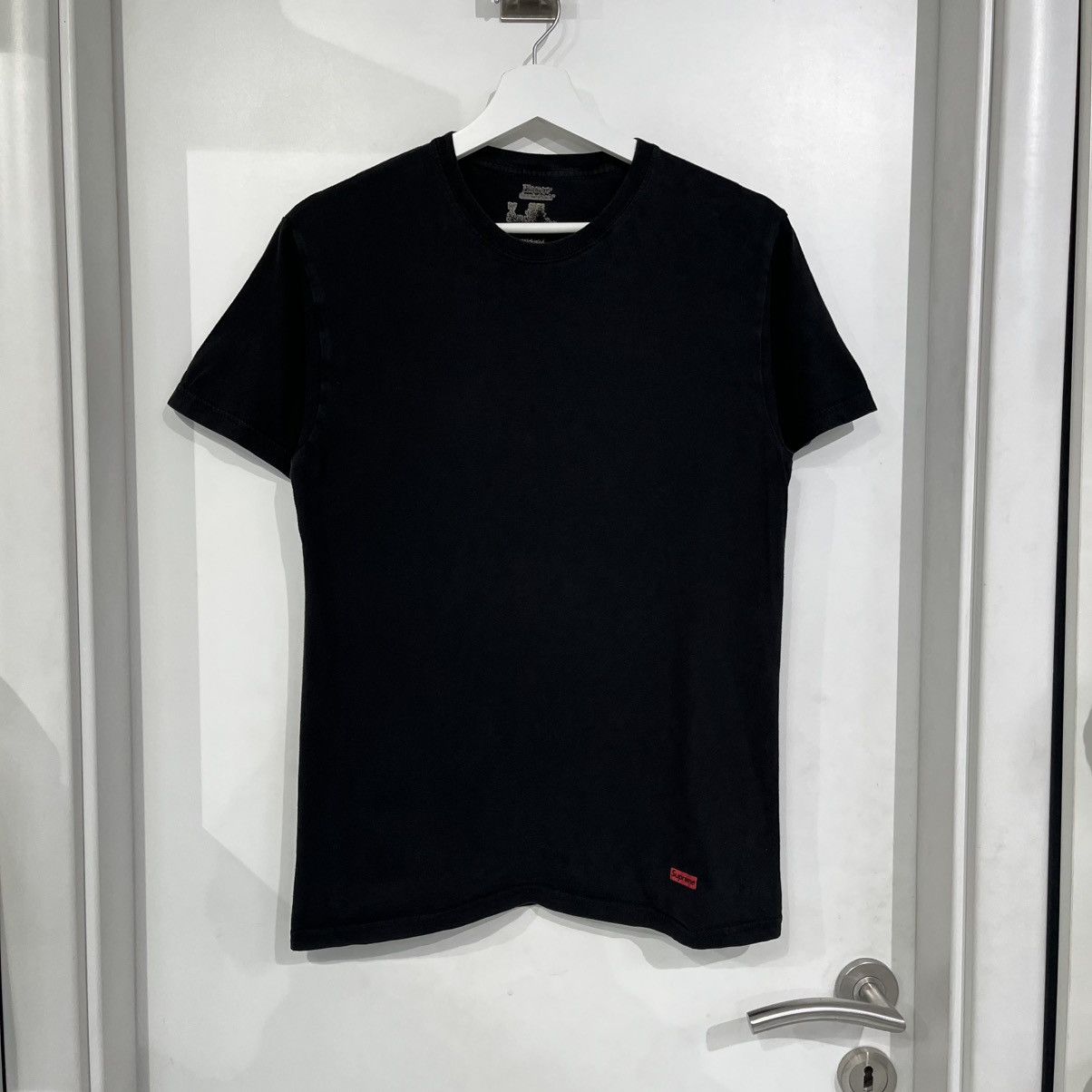 Supreme Supreme Hanes Tagless Tee Black Size US M / EU 48-50 / 2 - 1 Thumbnail