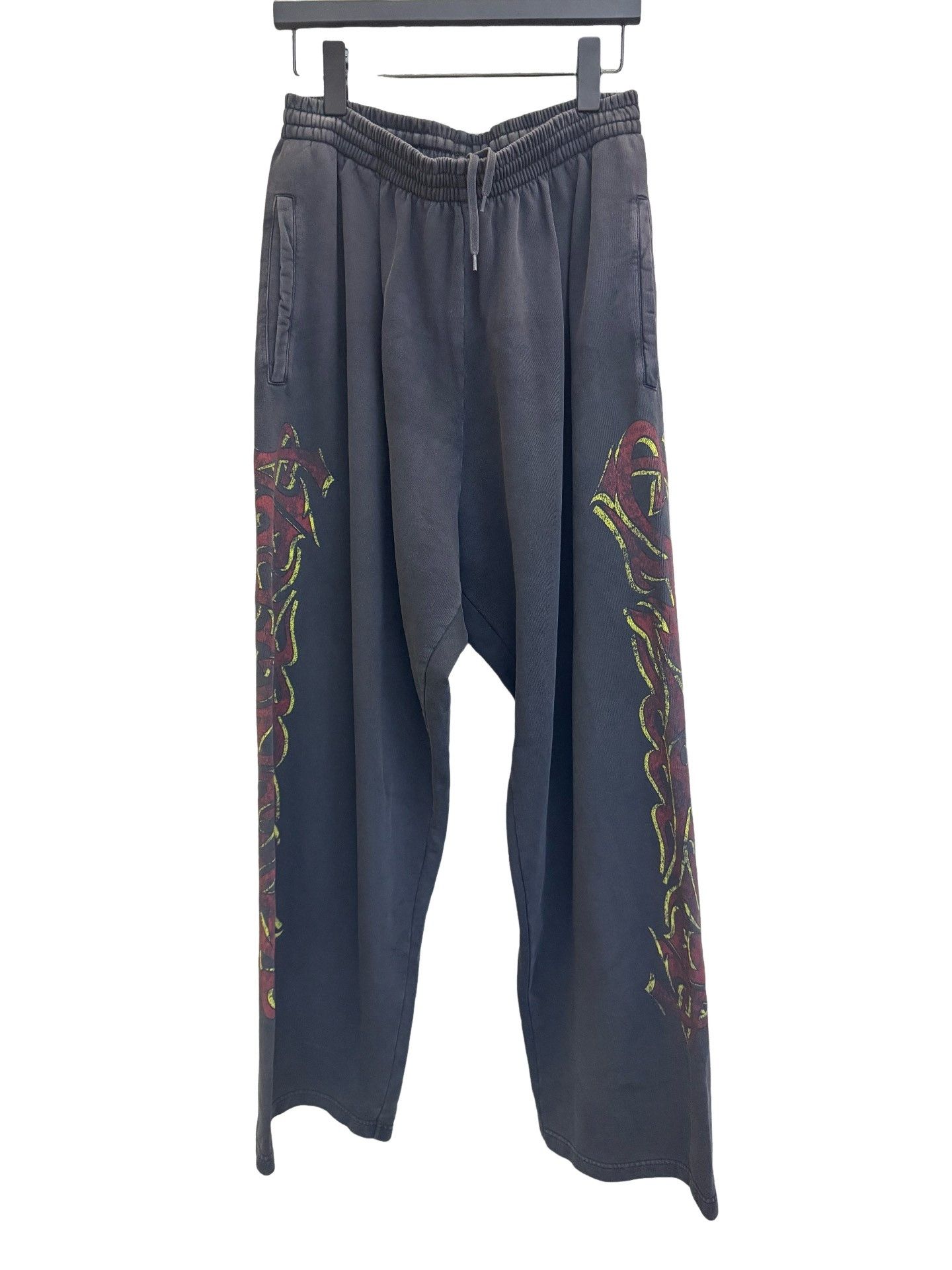 Balenciaga Balenciaga Flame Print Sweatpants Size S Size US 30 / EU 46 - 1 Thumbnail