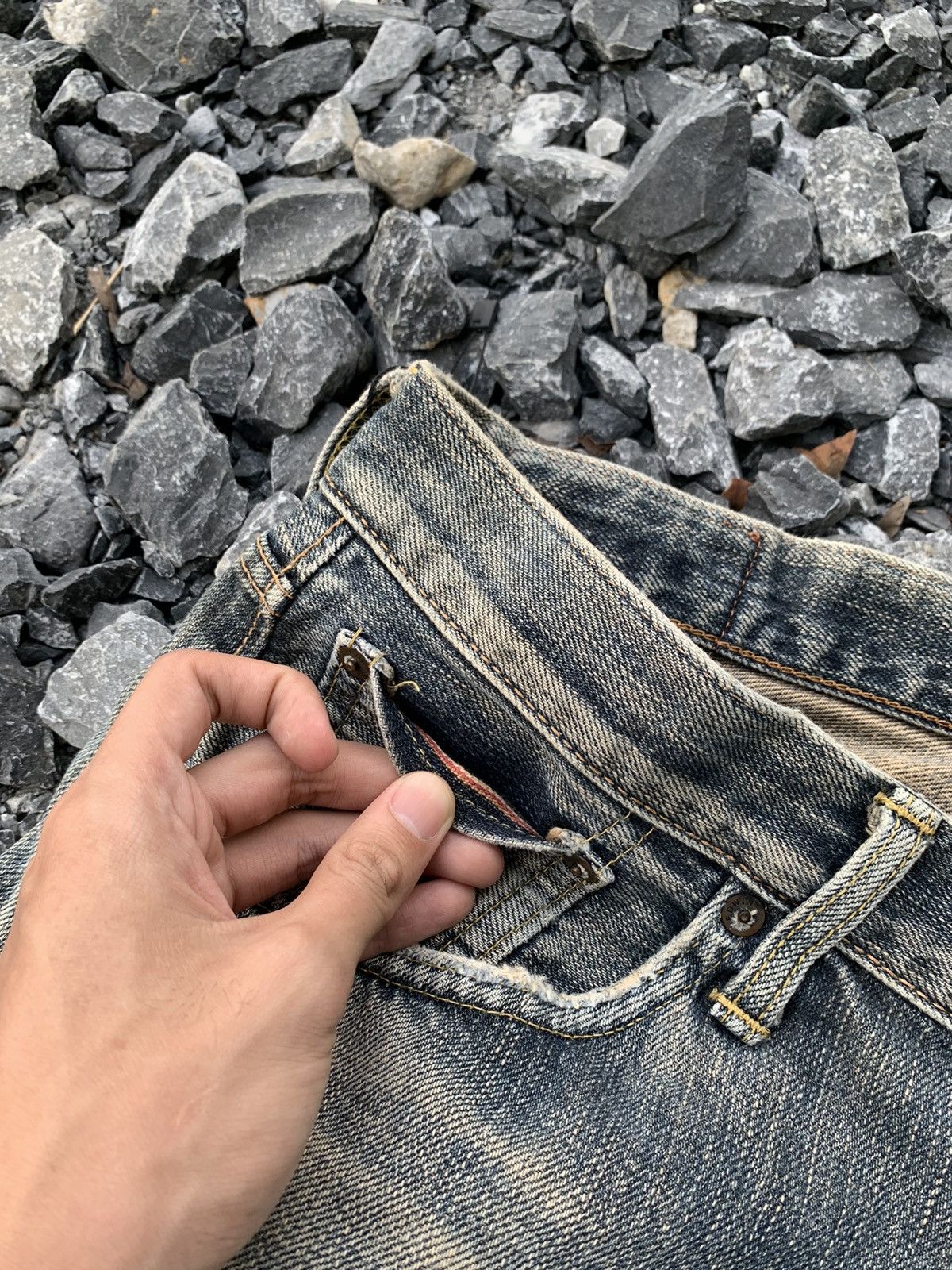 Edwin VINTAGE EDWIN 505Z SELVEDGE RUSTY JAPANESE DISTRESSED DENIM Size US 34 / EU 50 - 12 Thumbnail