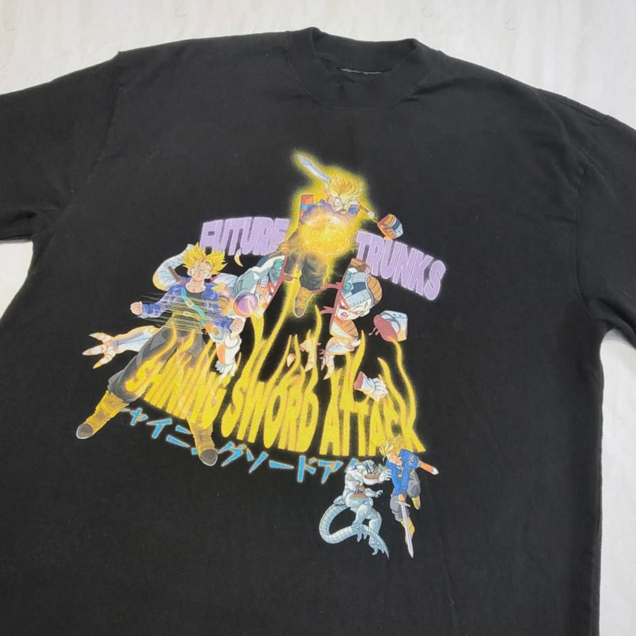 Vintage dragonball z future trunks graphic tee Size US M / EU 48-50 / 2 - 1 Thumbnail