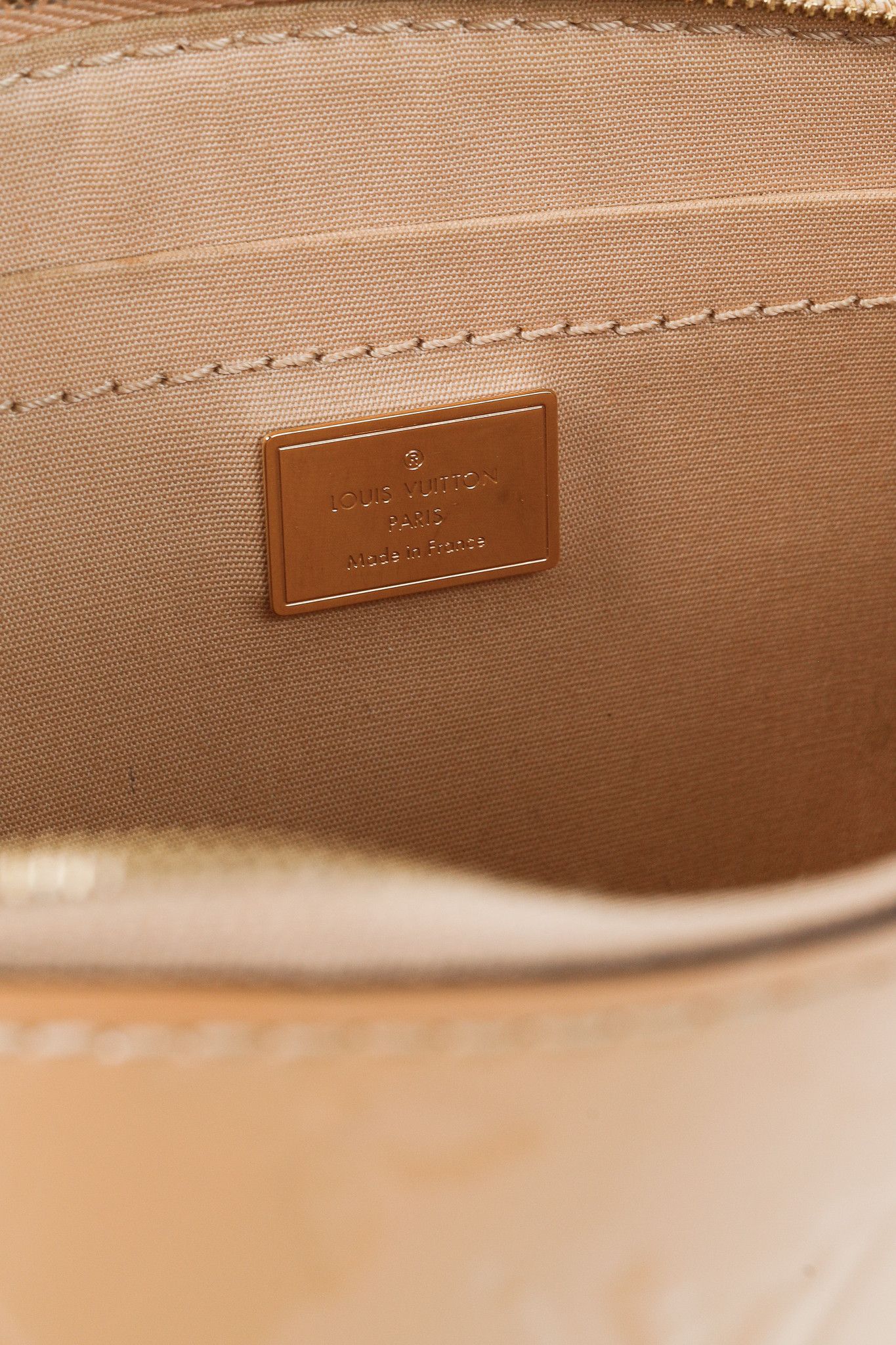 Louis Vuitton Louis Vuitton Santa Monica Monogram Vernis Leather Clutch Size ONE SIZE - 10 Thumbnail