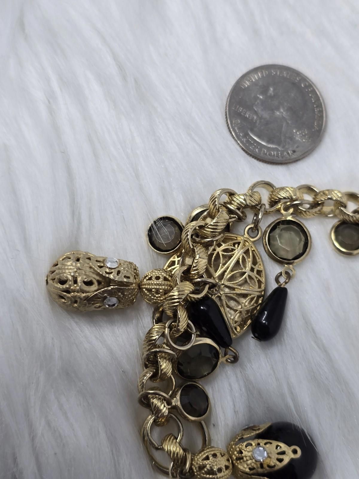 Other Vintage Gold Tone Charm Bracelet Black Glass Dangle Size ONE SIZE - 4 Thumbnail