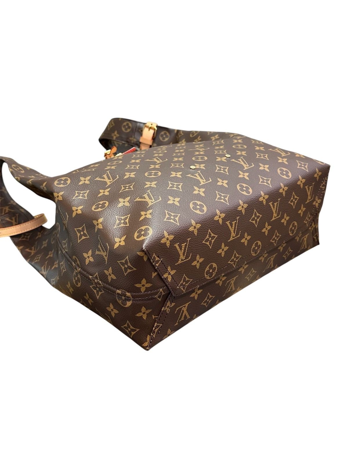 Louis Vuitton Louis Vuitton Atlantis GM Brown Monogram HandBag Size ONE SIZE - 5 Thumbnail