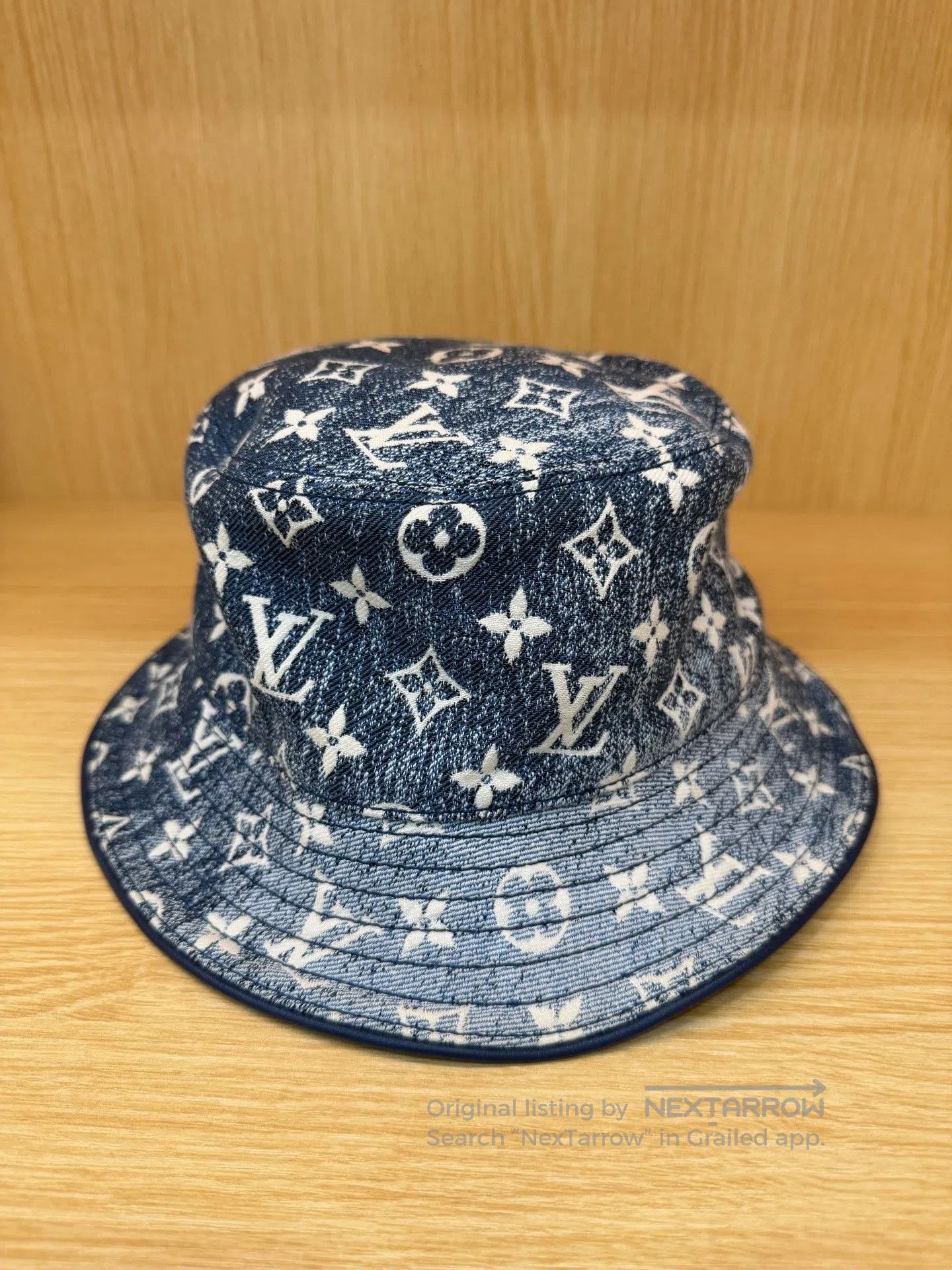 Louis Vuitton Louis Vuitton Gradient Denim Bucket Hat. Size ONE SIZE - 1 Thumbnail