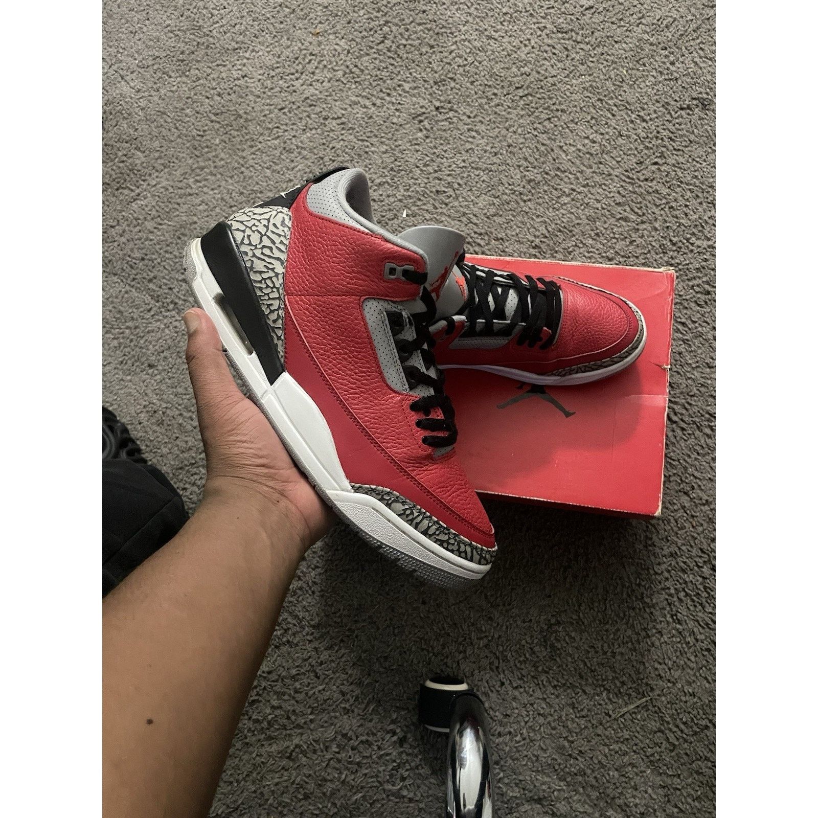 Jordan Brand Size 11-Air Jordan 3 Retro SE Unite Chi Exclusive CU2277-600 Size US 9.5 / EU 42-43 - 1 Thumbnail