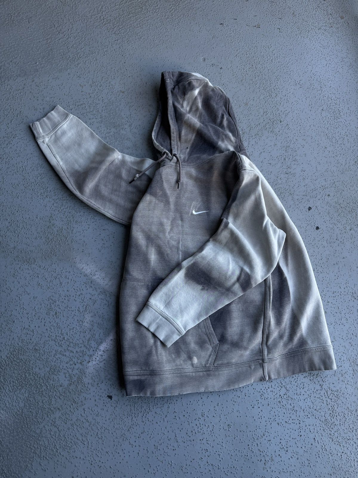 Nike Thrashed Sun Faded Nike Hoodie Distressed Erd grunge y2k tag Size US XL / EU 56 / 4 - 7 Thumbnail