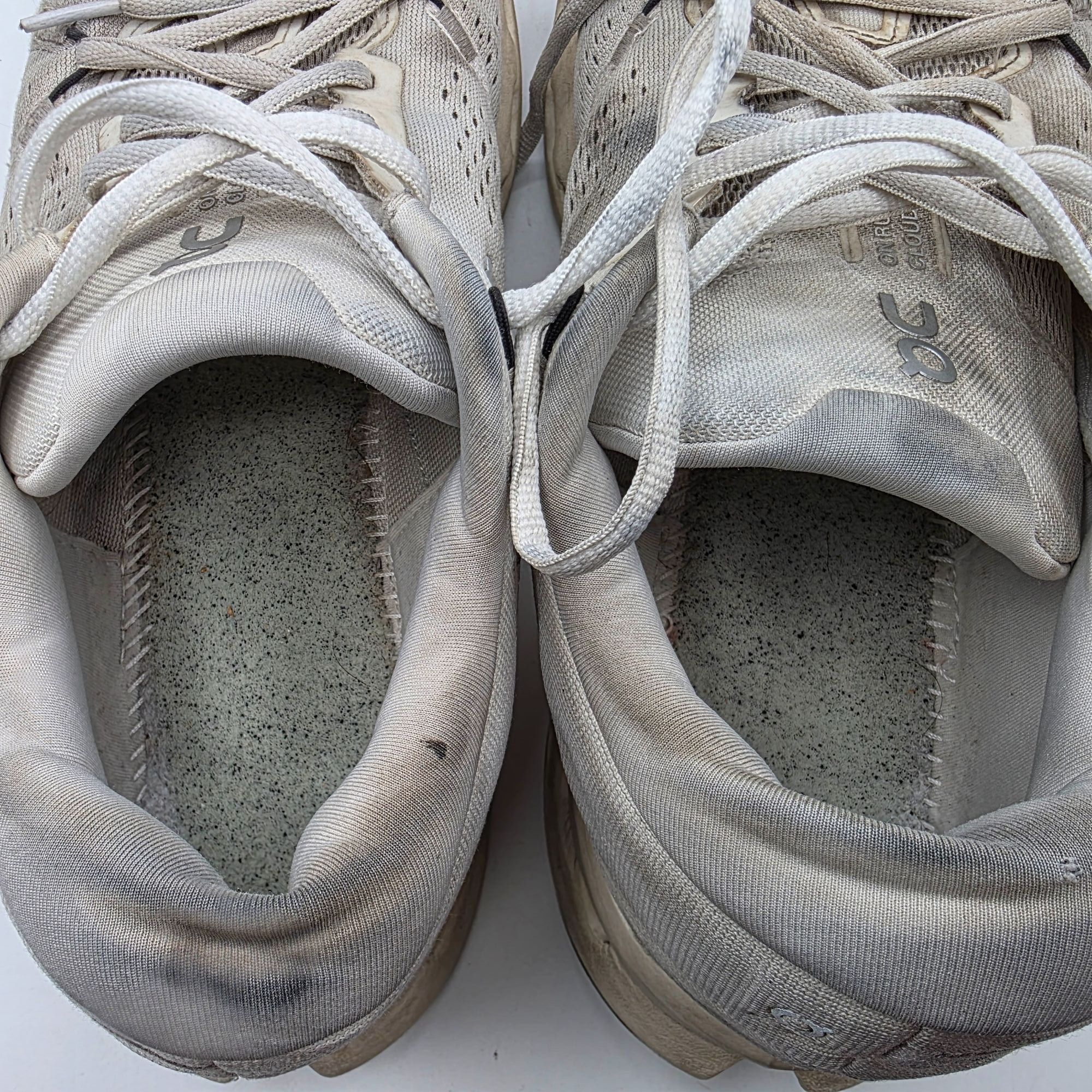 On On Cloudsurfer 2 Mens Size 11 White Athletic Shoes Lightweig Size US 11 / EU 44 - 9 Thumbnail