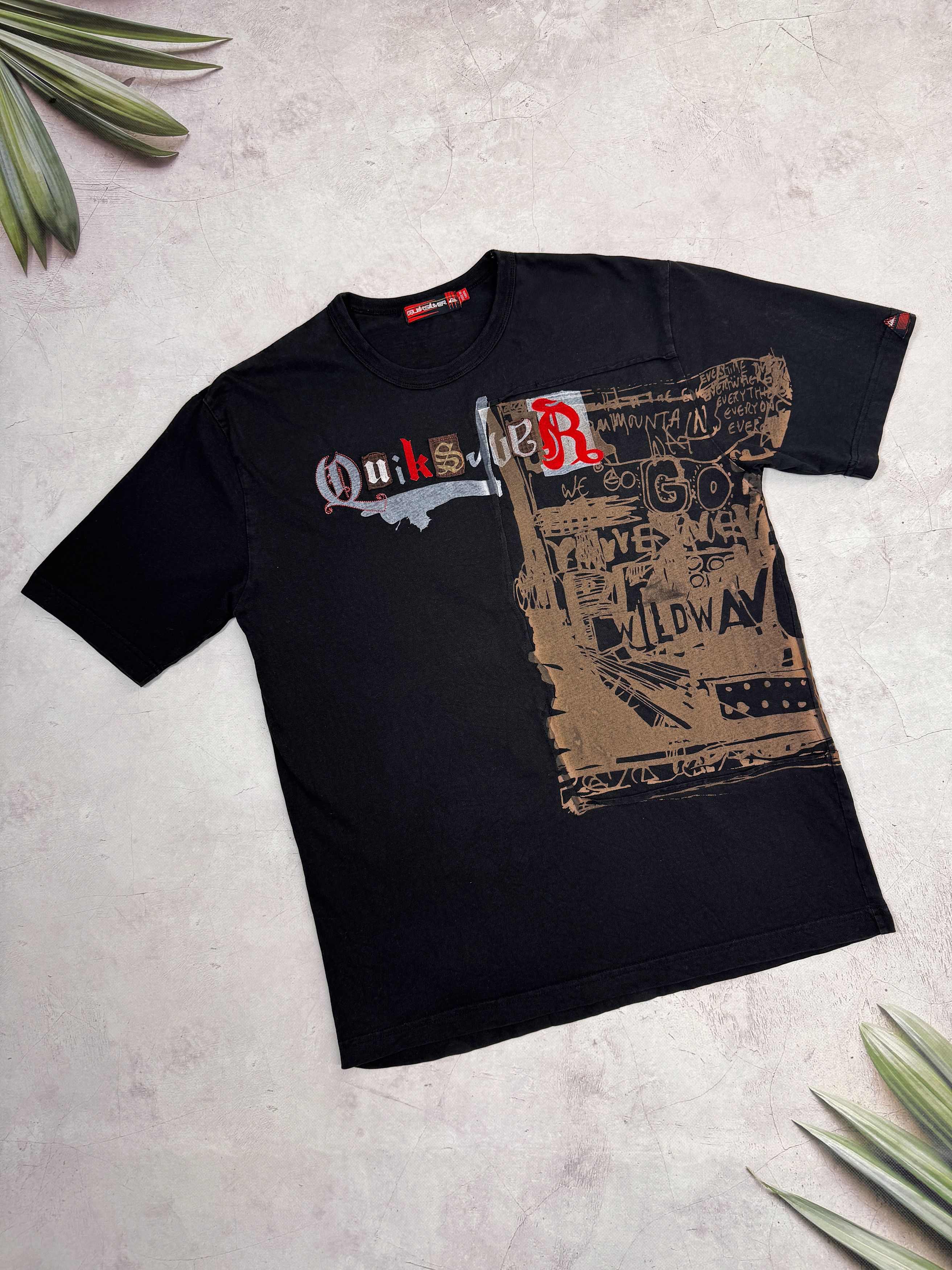 Quiksilver × Vintage Y2K Quiksilver T-Shirt Abstract Logo Faded Style Size US M / EU 48-50 / 2 - 1 Thumbnail