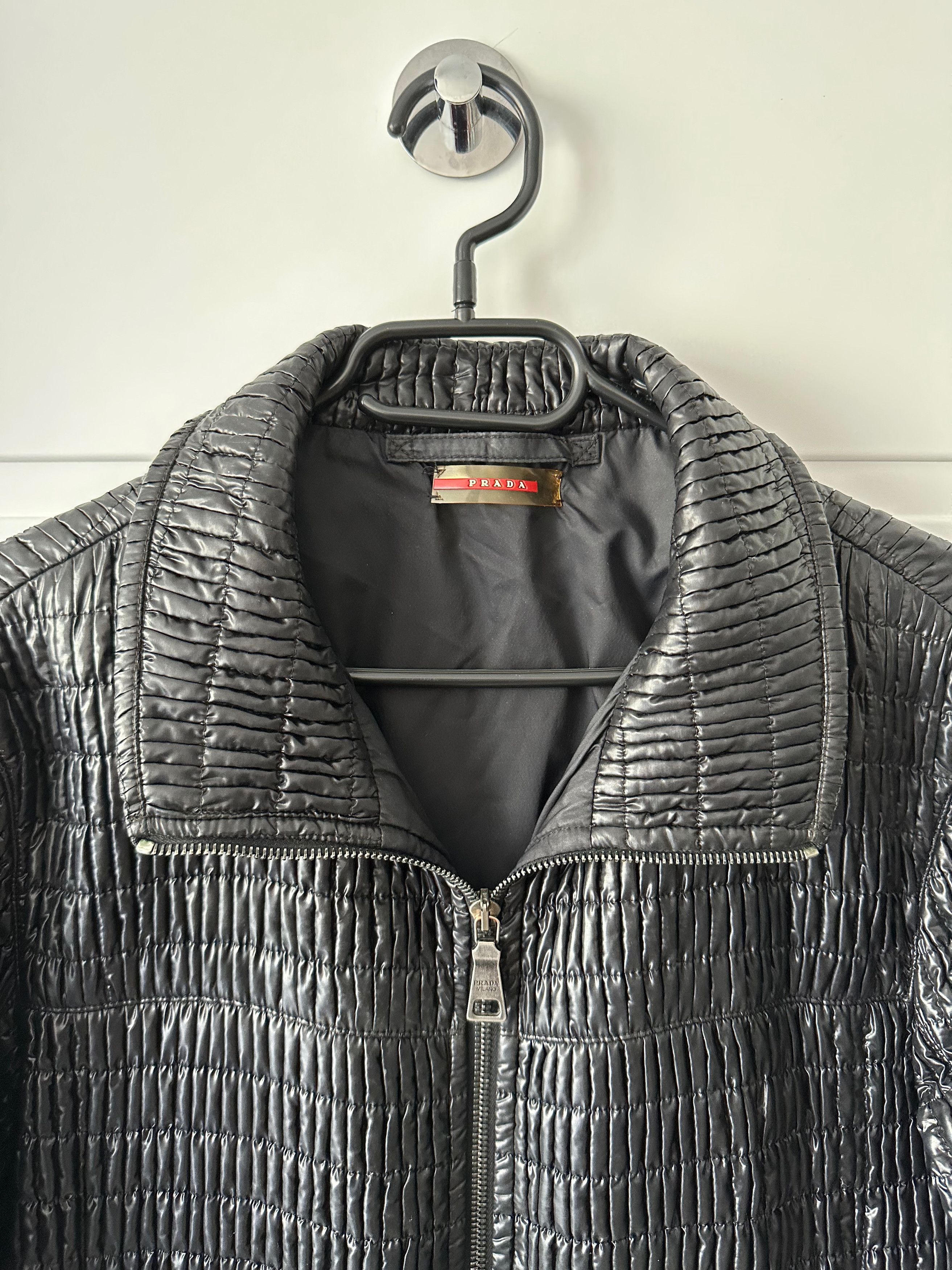Prada PRADA black texture red tab padded ribbed nylon linea rossa Size US M / EU 48-50 / 2 - 4 Thumbnail
