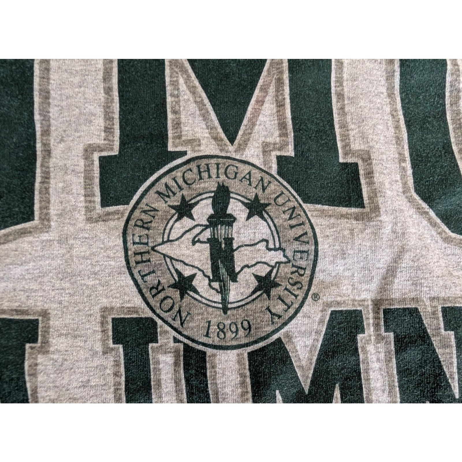 Vintage VINTAGE NMU Alumni Gray T-Shirt Crest NMU Wildcats Gear for Sports Big Cotton Unisex Adults Small Mens Girls Womens Size US S / EU 44-46 / 1 - 2 Thumbnail