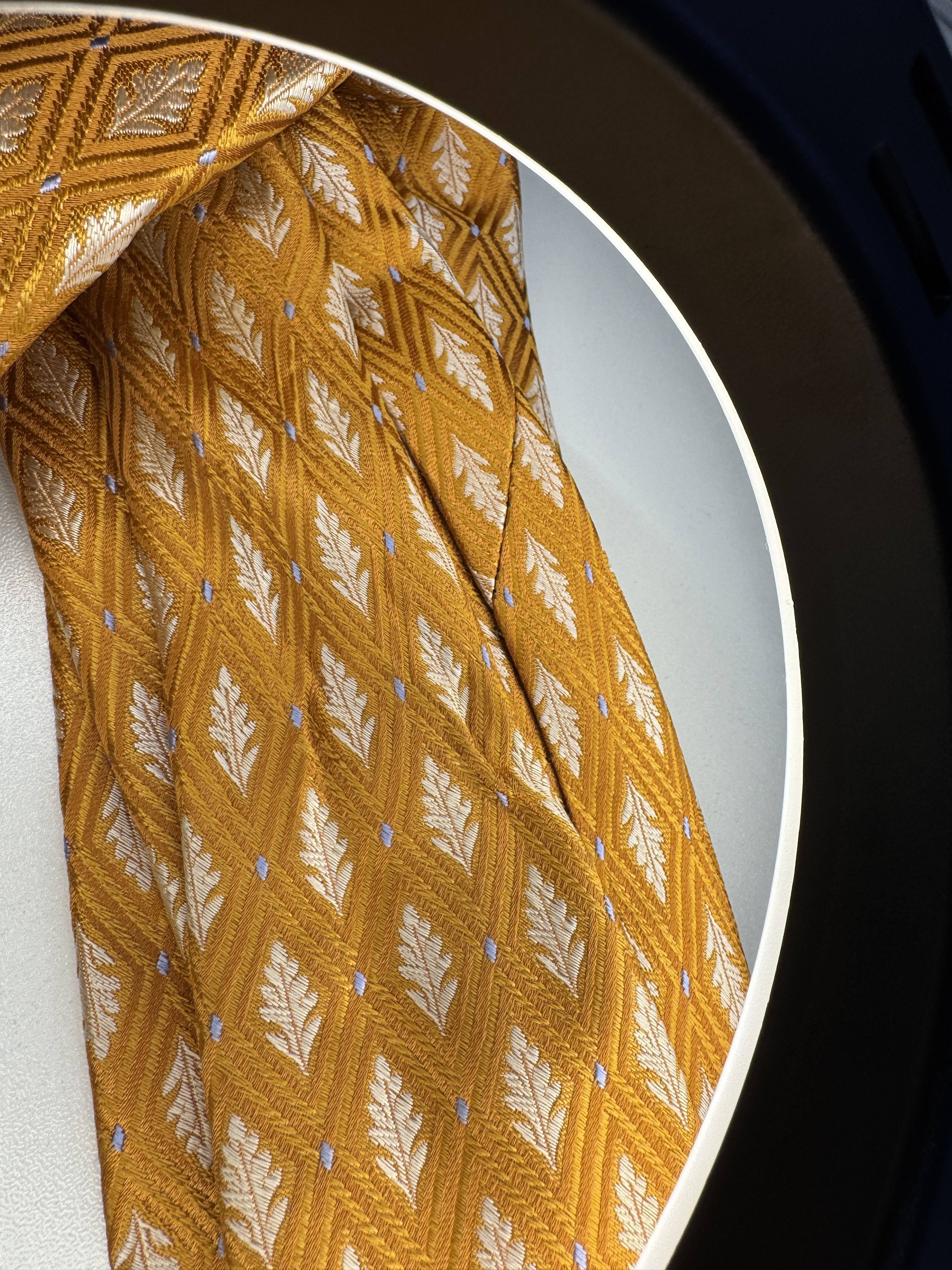 Ike Behar Ike Behar Men's Silk Tie Pumpikin Gold LEAVES Size ONE SIZE - 4 Thumbnail