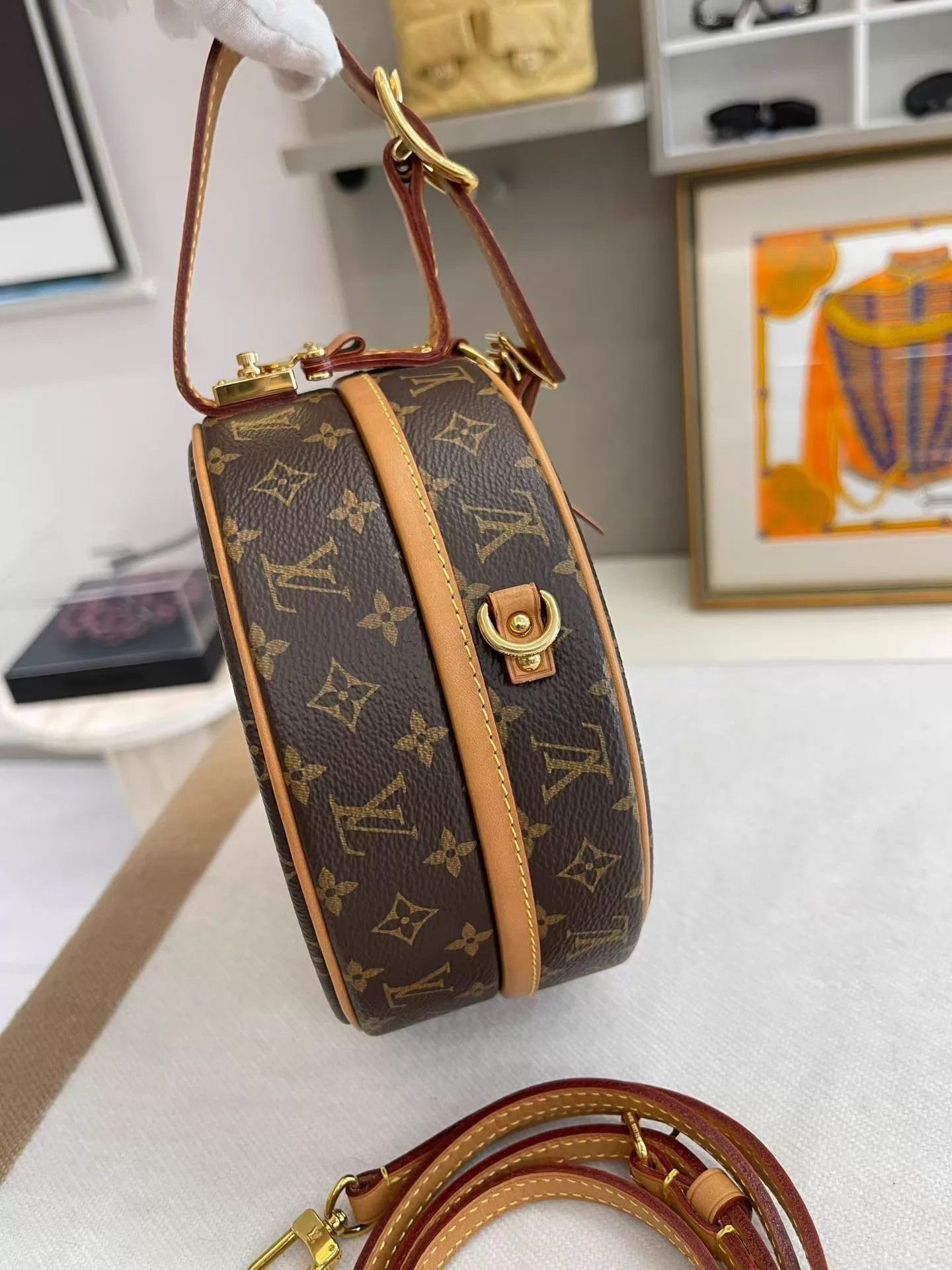 Louis Vuitton LV Hard Trunk mint 17x16x7 Size ONE SIZE - 3 Thumbnail