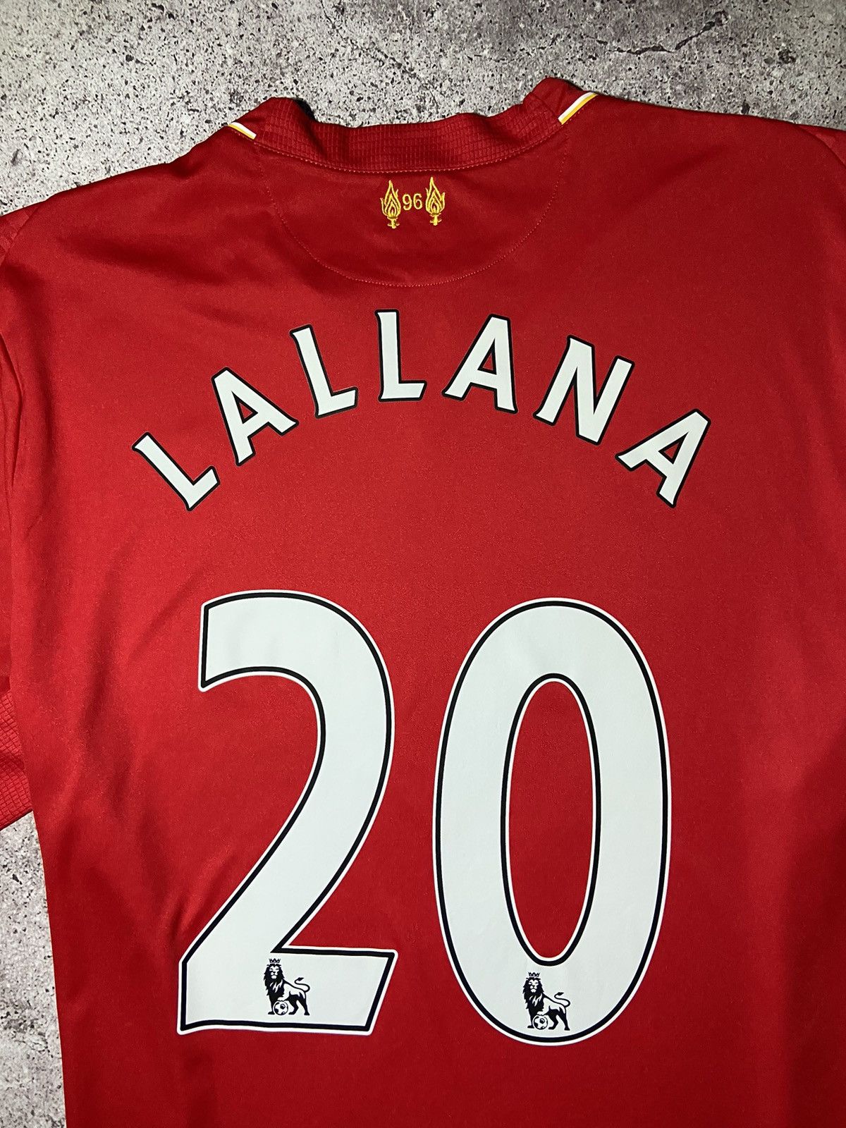 New Balance 💥Liverpool Lallana #20 player soccer jersey t-shirt‼️ Size US XL / EU 56 / 4 - 3 Thumbnail