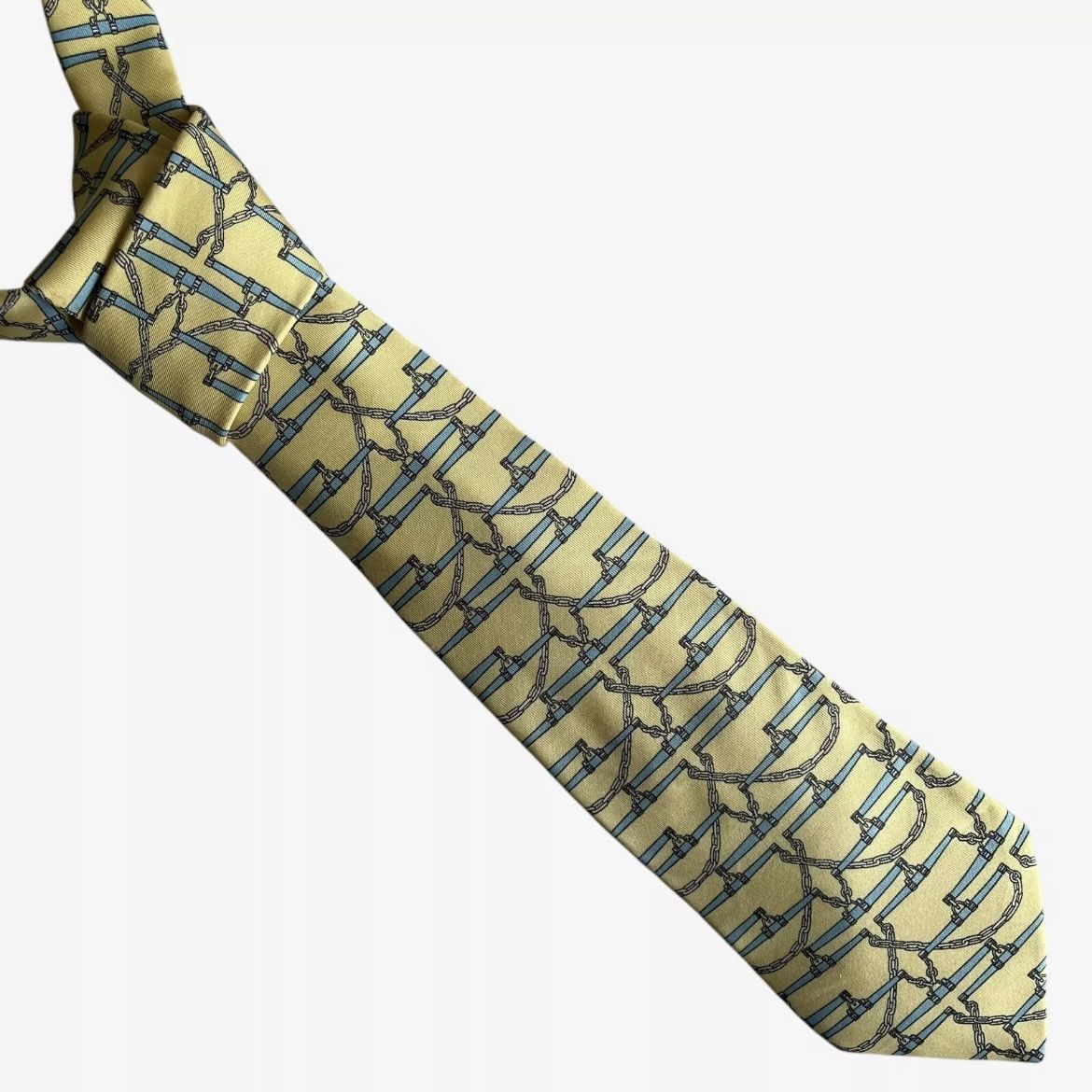 Hermes Vintage 90s Hermes 605 SA Metal Chain Print Yellow Silk Tie Size ONE SIZE - 1 Thumbnail
