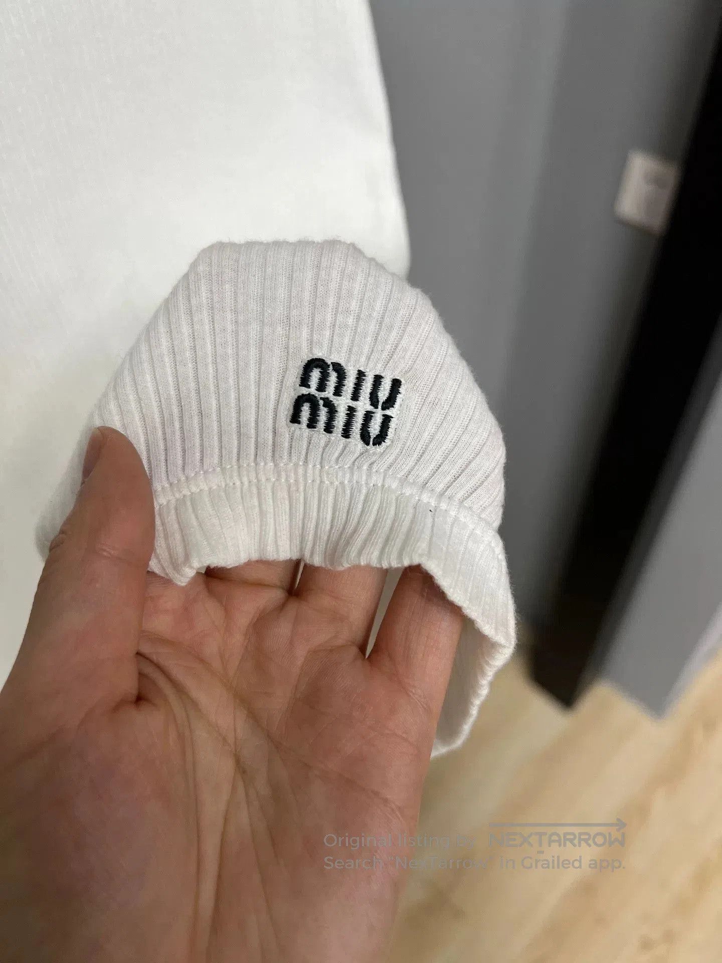 Miu Miu Miumiu Slogan Vest. Size XS / US 0-2 / IT 36-38 - 3 Thumbnail
