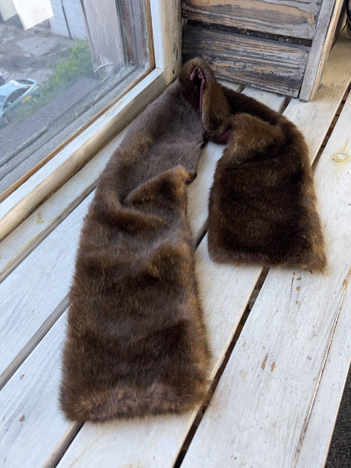 Japanese Brand Vintage 90s Y2K Japanese Style Faux Fur Scarf Brown Wrap Size ONE SIZE - 1 Thumbnail