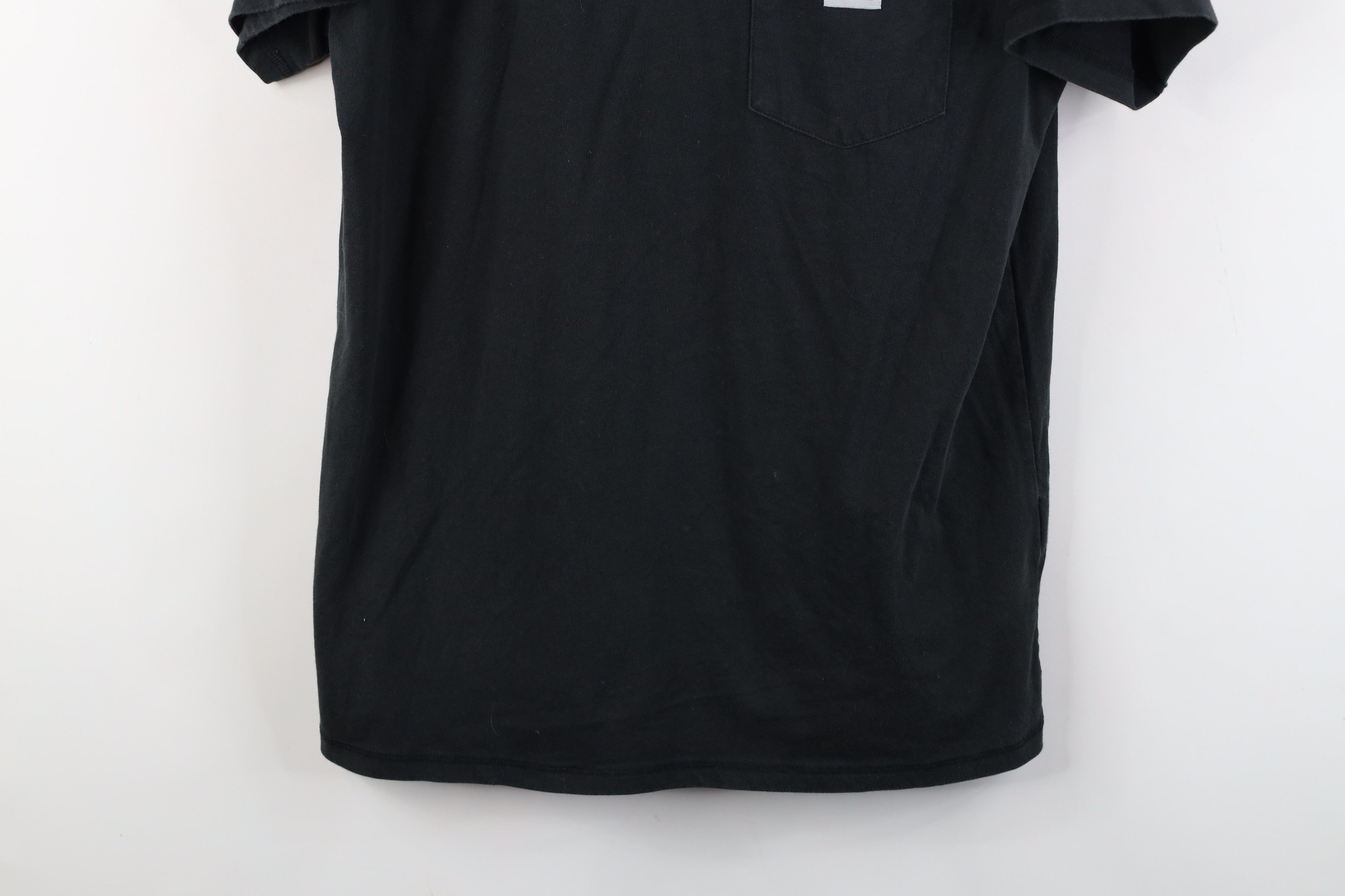 Carhartt Vintage Y2K Carhartt Spell Out Pocket T-Shirt Black Workwear Size US M / EU 48-50 / 2 - 3 Thumbnail
