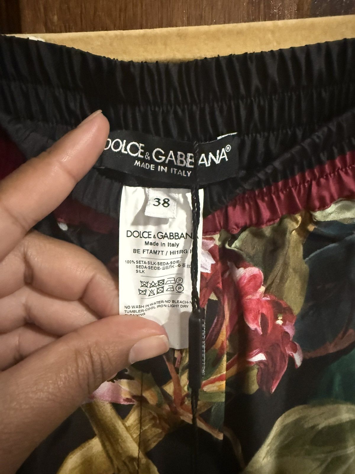 Dolce & Gabbana Dolce & Gabbana floral-print silk pajama shorts Size 26" / US 2 / IT 38 - 2 Thumbnail