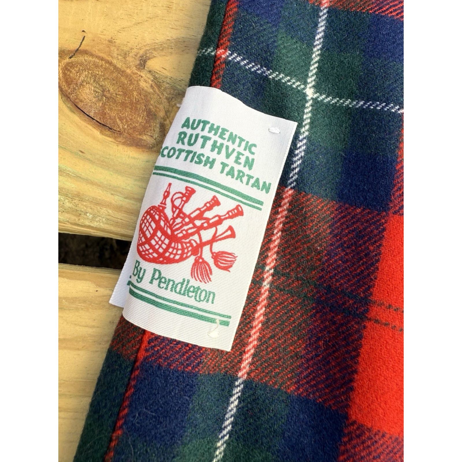 Pendleton VINTAGE Pendleton Wide Leg Flare Wool Plaid Pants Womens 18 Red 70s 32" Inseam NEW Size 40" / US 18 - 7 Thumbnail