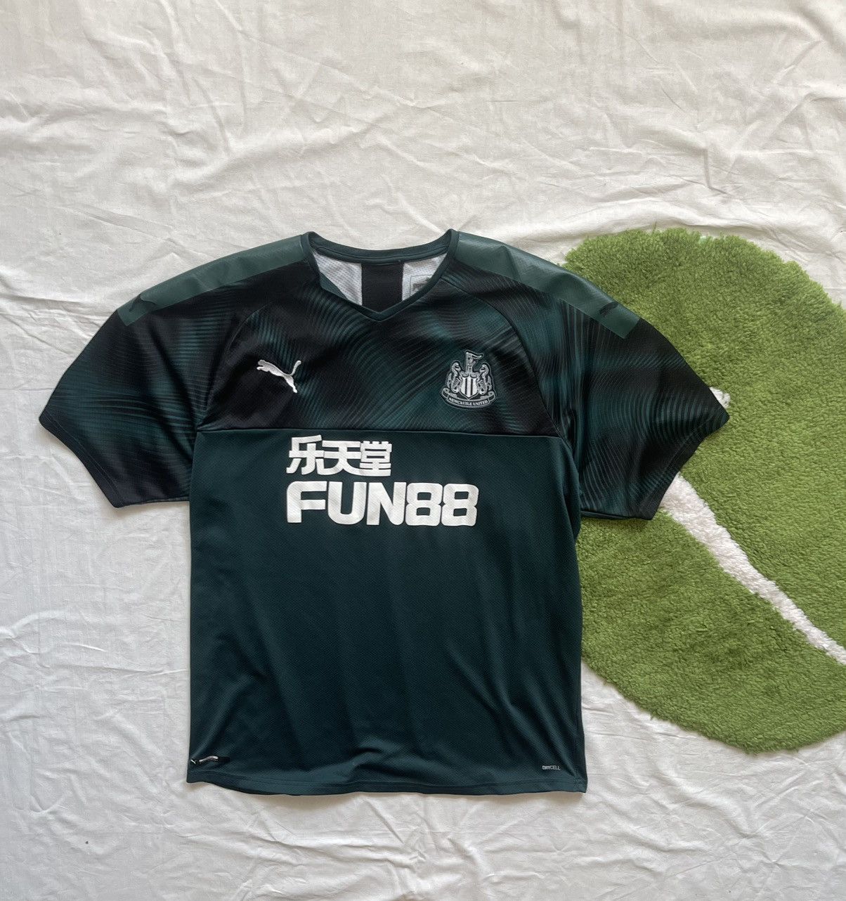 Puma Jersey Puma Newcastle 2019/20 Size US XL / EU 56 / 4 - 1 Thumbnail