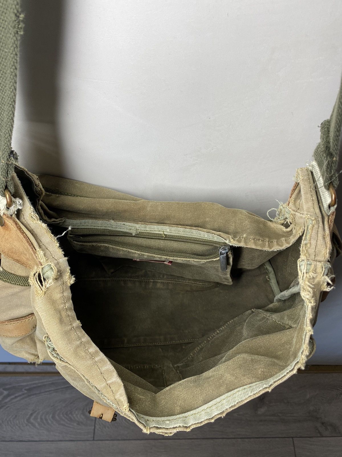 Japanese Brand × Vintage Vintage Like Diesel Military Army CrossBody Messenger Bag Size ONE SIZE - 6 Thumbnail