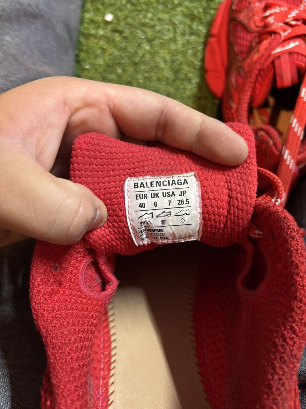 Balenciaga Balenciaga 3XL Red Size US 7 / EU 40 - 23 Thumbnail