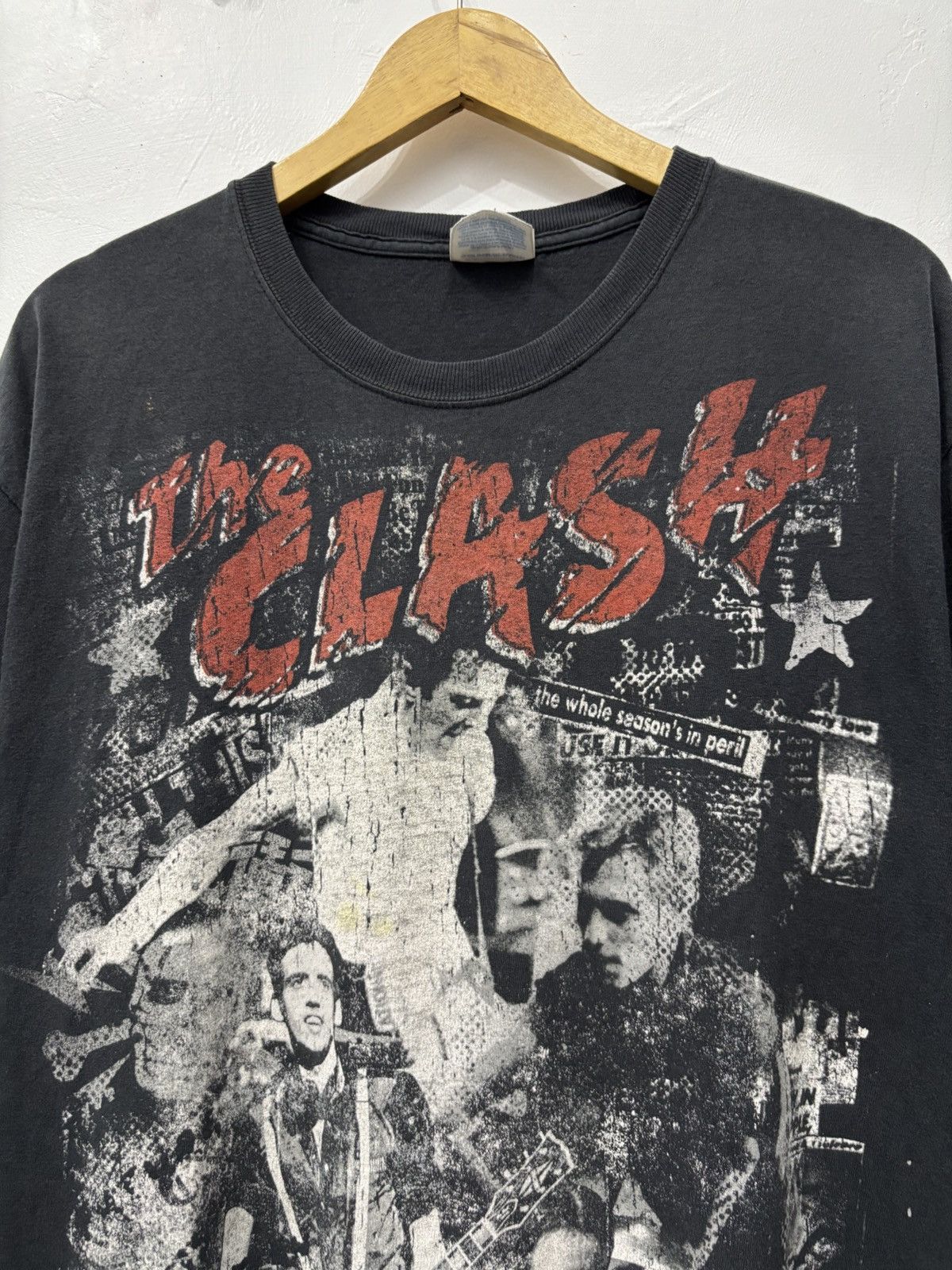 Band Tees Vintage The Clash Band Punk Rock Y2K Size US L / EU 52-54 / 3 - 2 Thumbnail