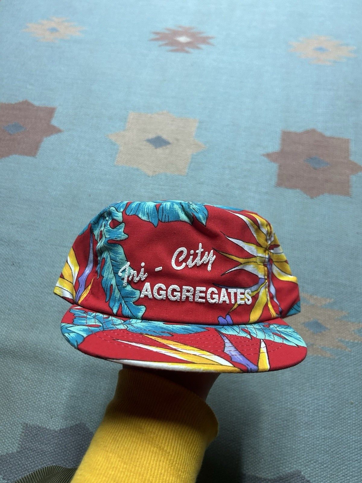 Vintage Vintage SnapBack hat Hawaiian floral Tri City Aggregates USA Size ONE SIZE - 2 Thumbnail