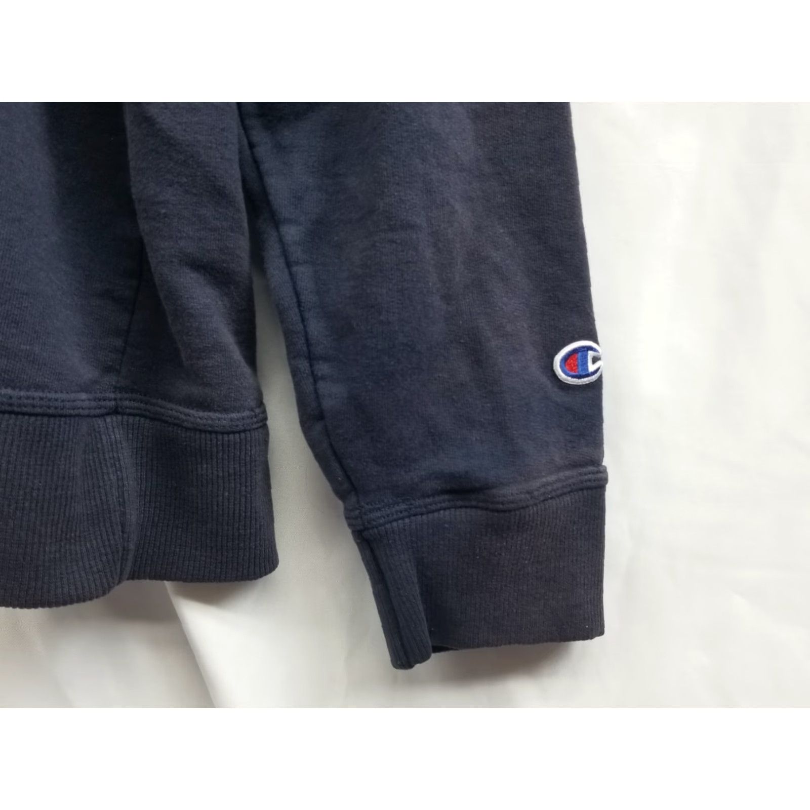 Champion VINTAGE Champion Sweatshirt Crewneck Long Sleeve Pullover Men XL Navy Blue 90s Gym & Training Shirt Size US XL / EU 56 / 4 - 3 Thumbnail