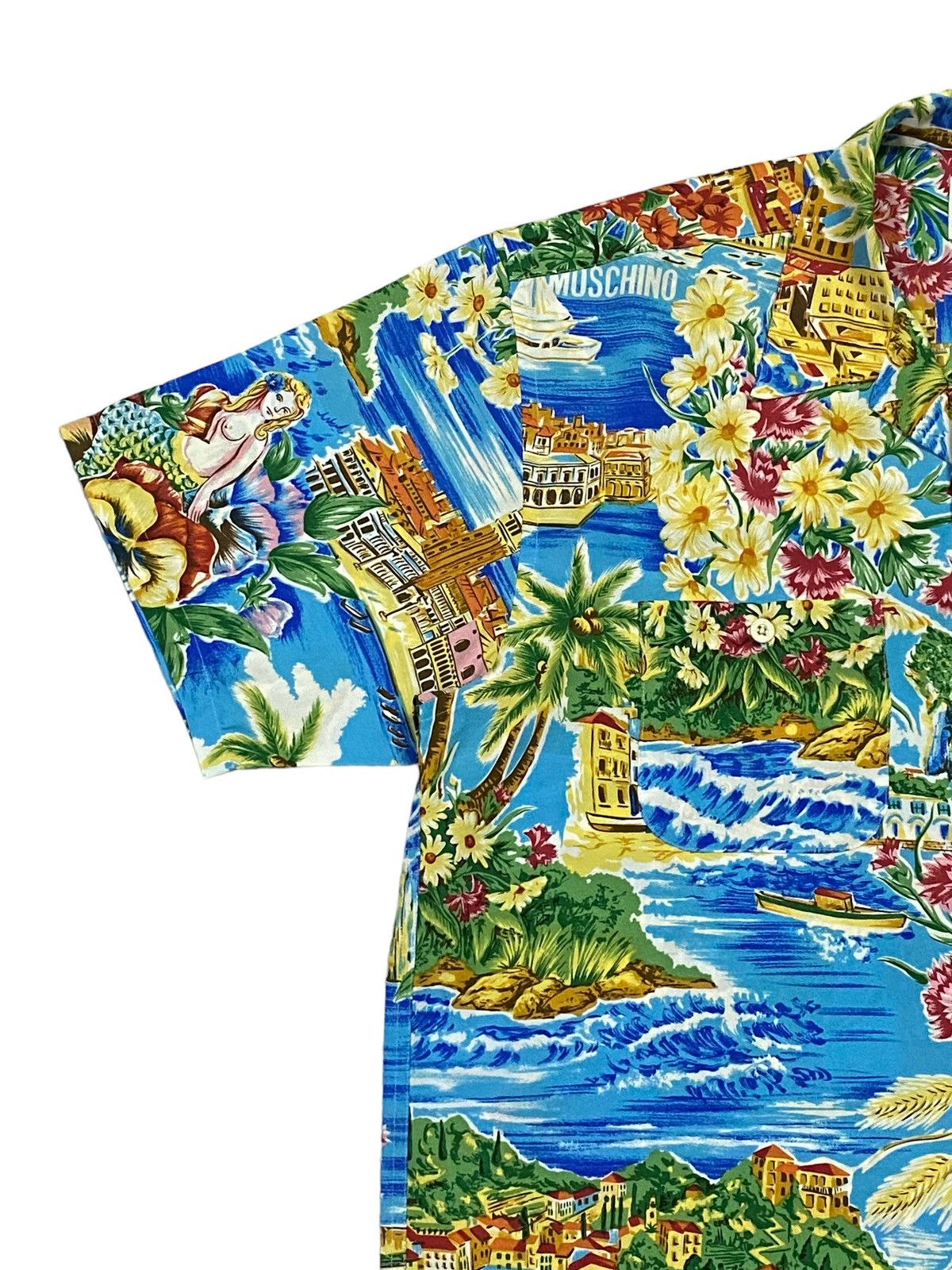 Moschino Rare‼️Moschino Hawaiian Shirt Button Ups Size US L / EU 52-54 / 3 - 20 Thumbnail