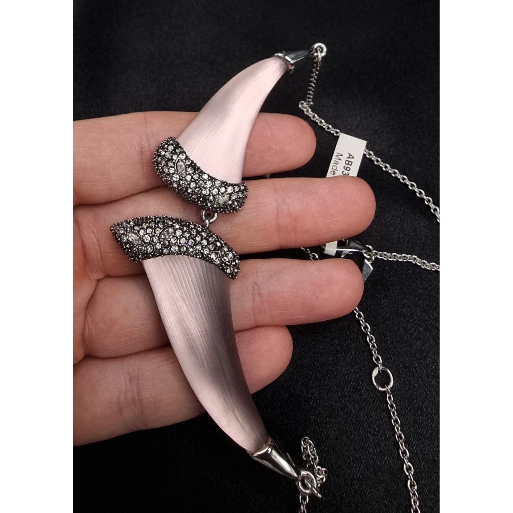 Alexis Bittar Rare Find NEW ALEXIS BITTAR Two-Horn Pendant Necklace Size ONE SIZE - 5 Thumbnail