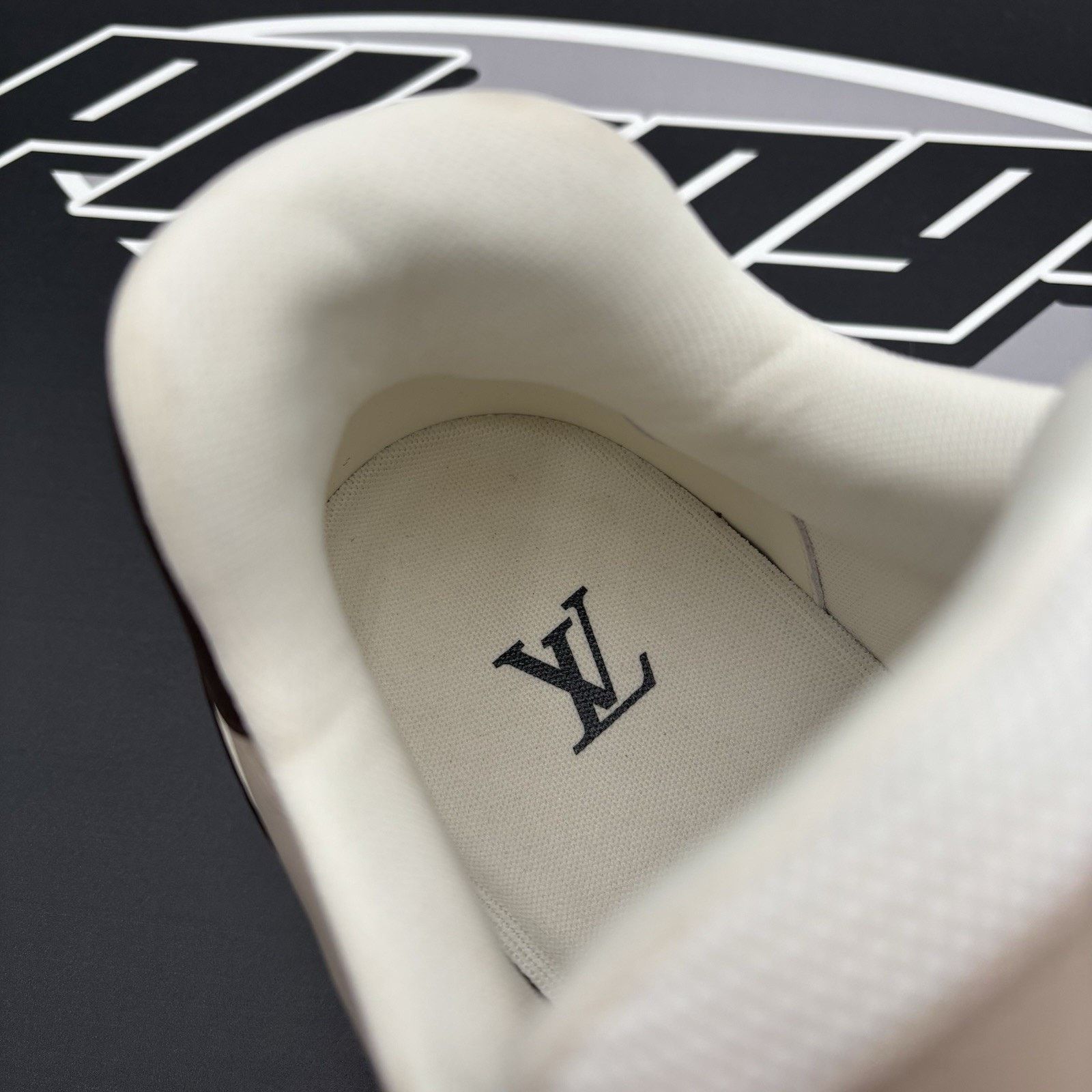 Louis Vuitton 10-10.5 US Louis Vuitton Trainer Strap ' Brown Beige ' GREAT Size US 10 / EU 43 - 16 Thumbnail