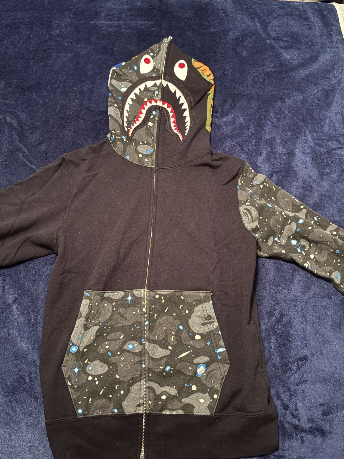 Bape Space camo Bape hoodie size L Size US L / EU 52-54 / 3 - 1 Thumbnail