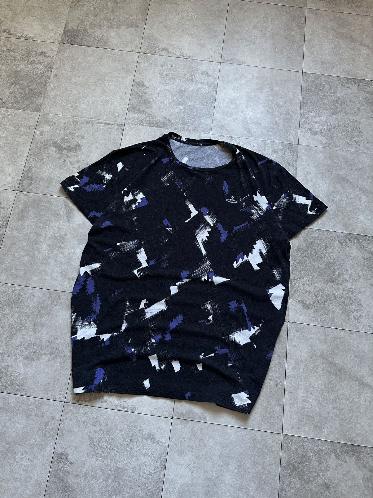 Vintage × Vivienne Westwood Vivienne Westwood All Over Print Small Orb Logo T-Shirt Size US L / EU 52-54 / 3 - 3 Thumbnail
