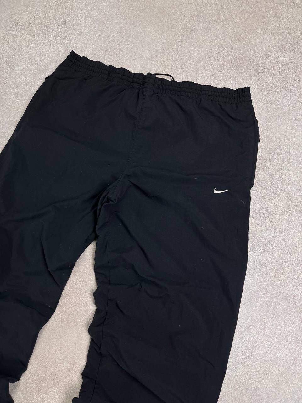 Nike × Vintage Vintage Nike Swoosh Baggy Nylon Trackpants M Size US 32 / EU 48 - 4 Thumbnail