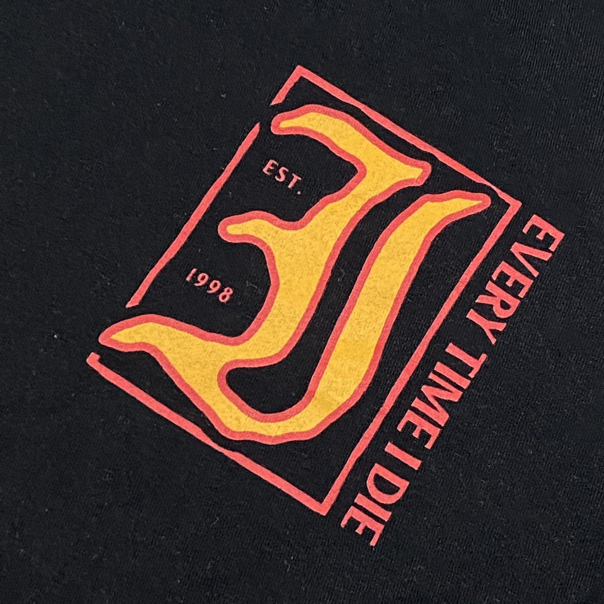 Band Tees Every time i die - Old devil Size US M / EU 48-50 / 2 - 3 Thumbnail