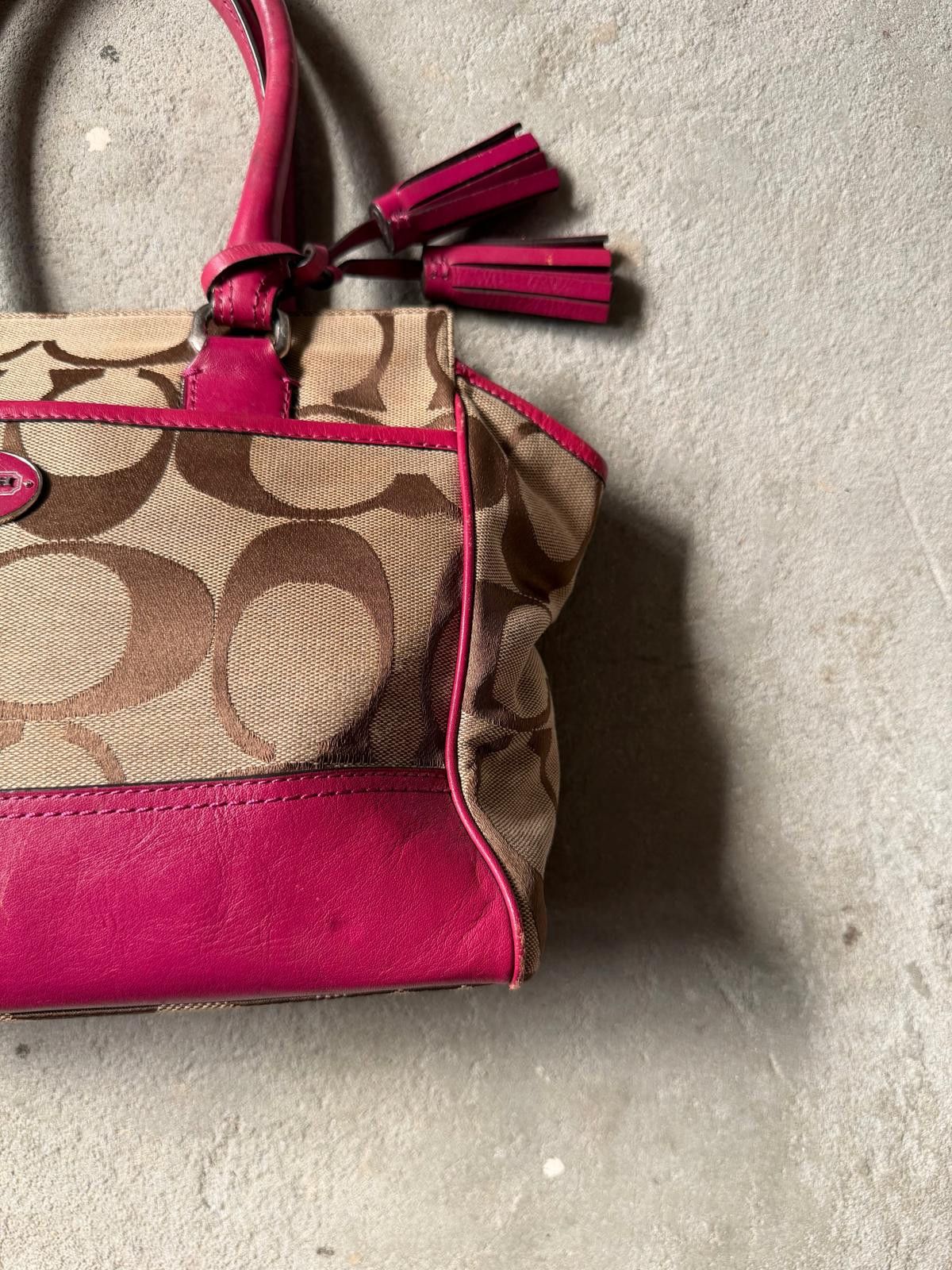 Coach Coach Signature Shoulder Bag Beige/Pink Size ONE SIZE - 4 Thumbnail