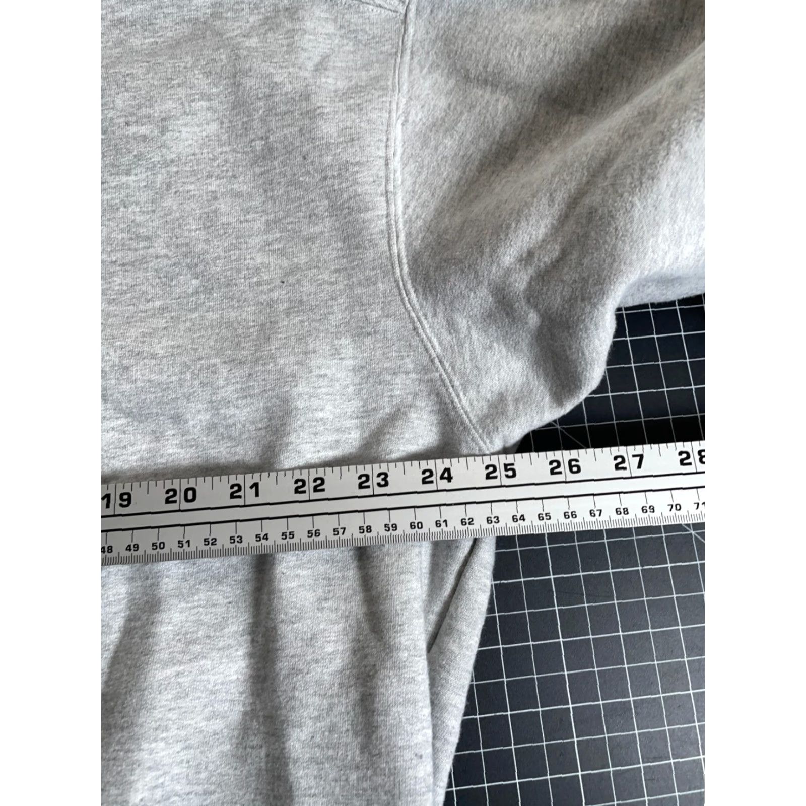 Vintage VTG Heavyweight Crewneck Sweatshirt Adult 2XL Tall Gray Cotton Polyester Fleece Solid 90s Retro Pullover Mens Size US XXL / EU 58 / 5 - 5 Thumbnail