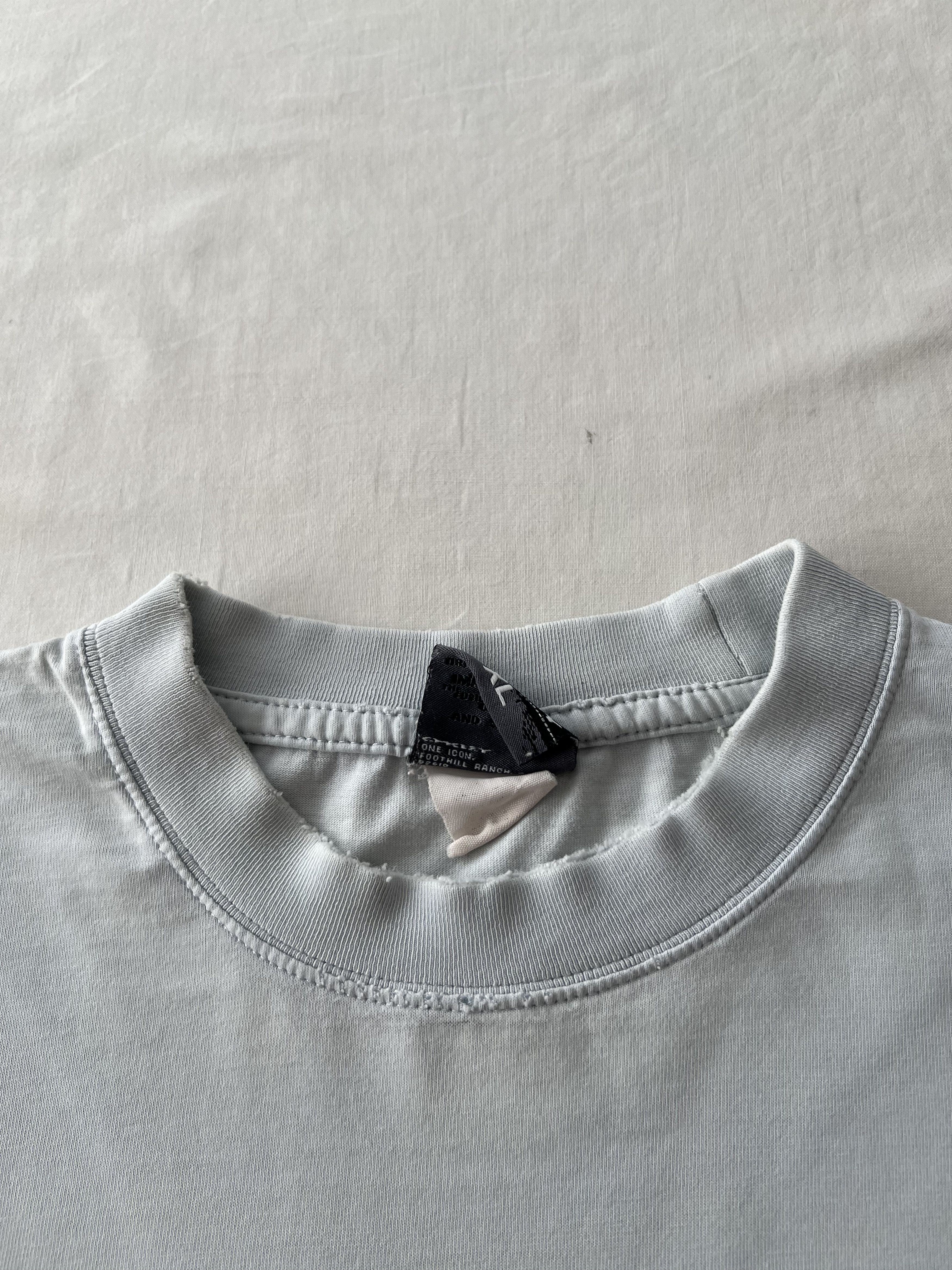 Oakley Vintage 90s Oakley Y2k Light Blue T-shirt Size US XL / EU 56 / 4 - 10 Thumbnail