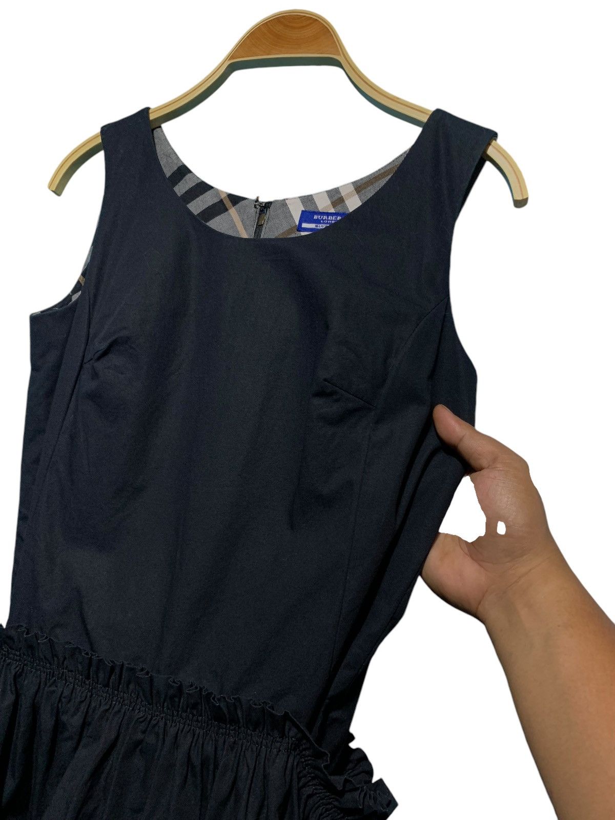 Burberry Burberry blue label sleeveless black dress Size S / US 4 / IT 40 - 6 Thumbnail