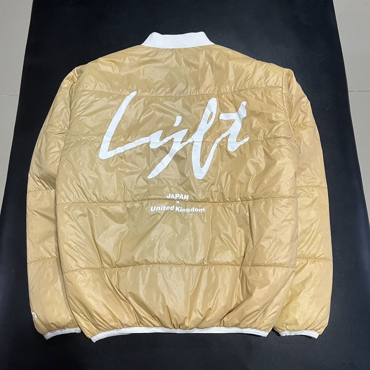 Japanese Brand LYFT Light Weight Warm Nylon Jacket Beige Size US M / EU 48-50 / 2 - 3 Thumbnail