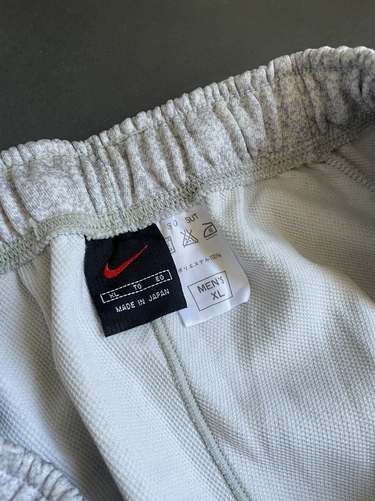 Nike RARE Vintage 90s Nike Made In Japan Swoosh Shorts Sz XL Y2k Size US 32 / EU 48 - 4 Thumbnail