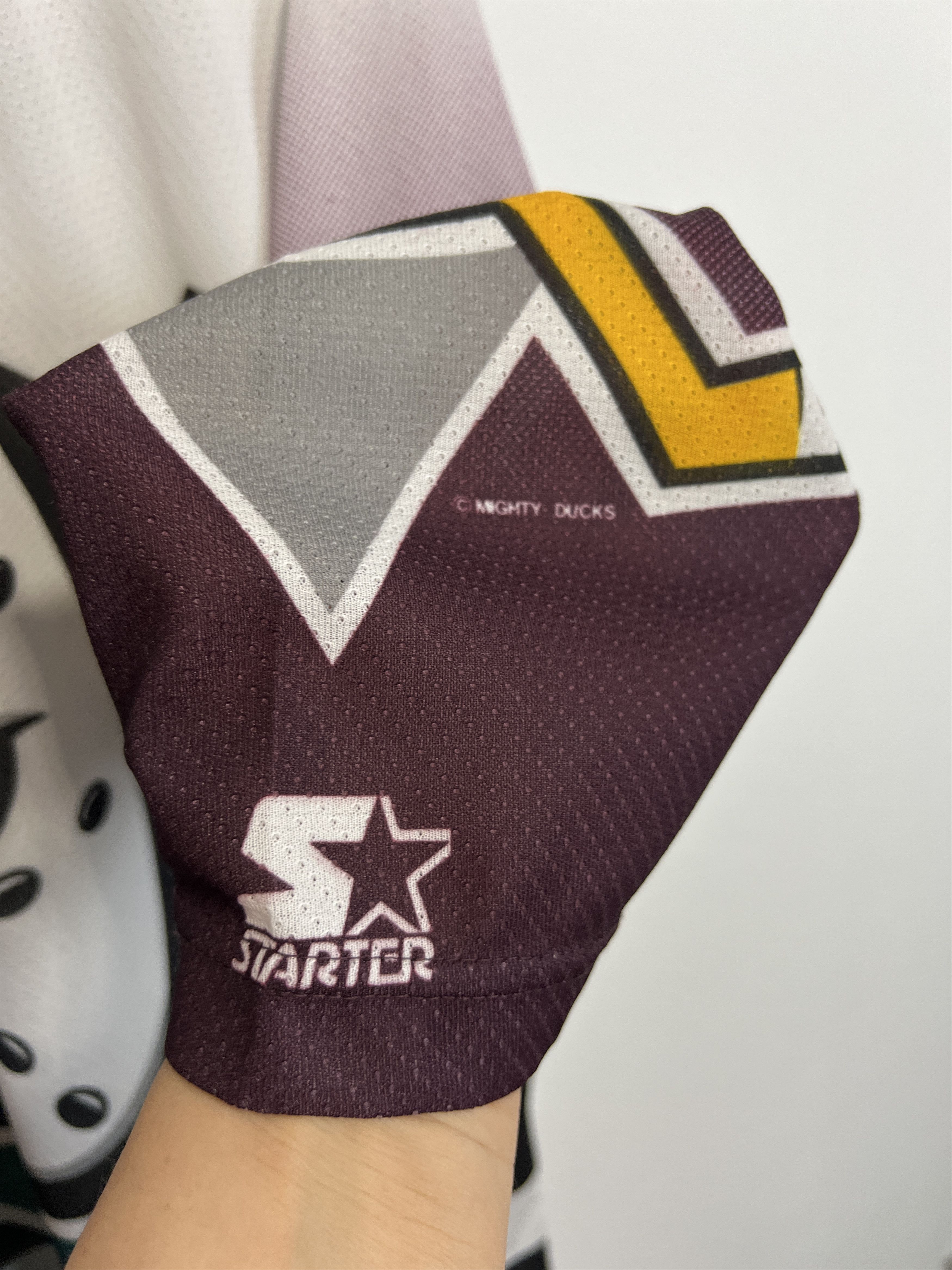 Starter Vintage 90's Anaheim Mighty Ducks Hockey Jersey NHL Trikot Size US M / EU 48-50 / 2 - 6 Thumbnail