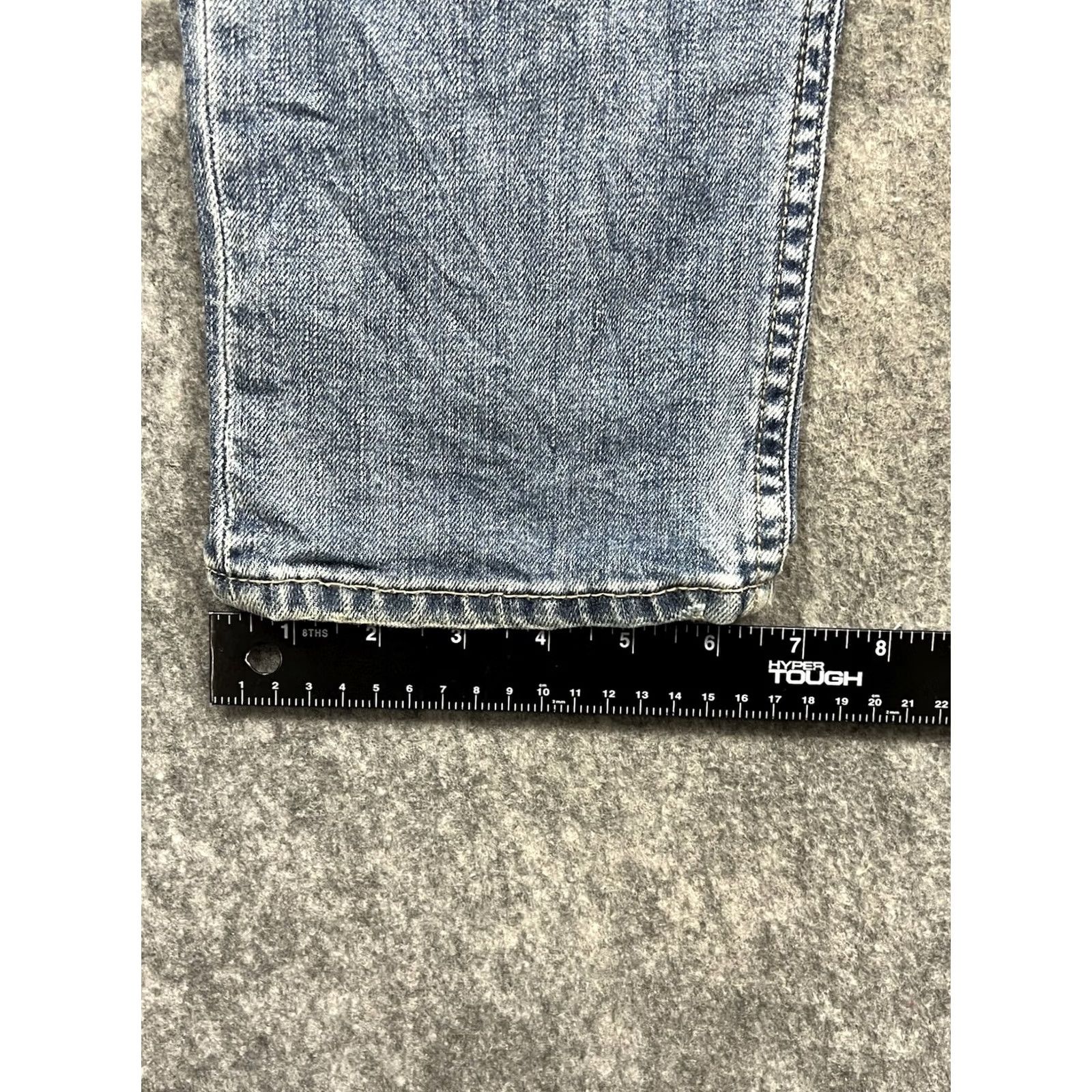 Levi's VINTAGE Levi's 511 Jeans Slim Fit 33x34 Men Denim Distressed 5-Pocket Blue Regular Rise Mid 10-12in Classic City Boots Size US 33 - 7 Thumbnail