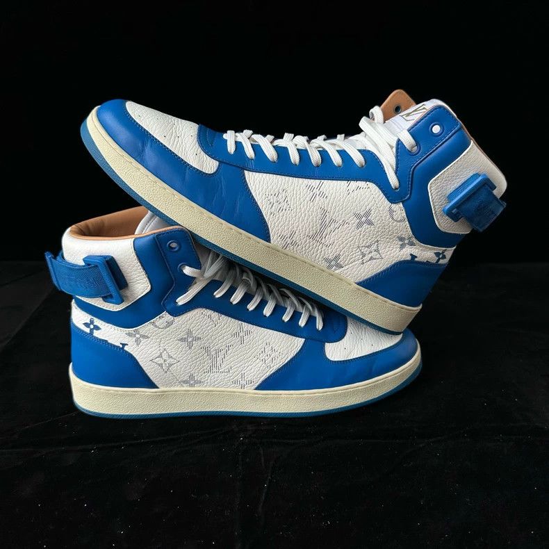 Louis Vuitton Louis Vuitton Rivoli high-tops in white and blue shoes Size US 9.5 / EU 42-43 - 4 Thumbnail
